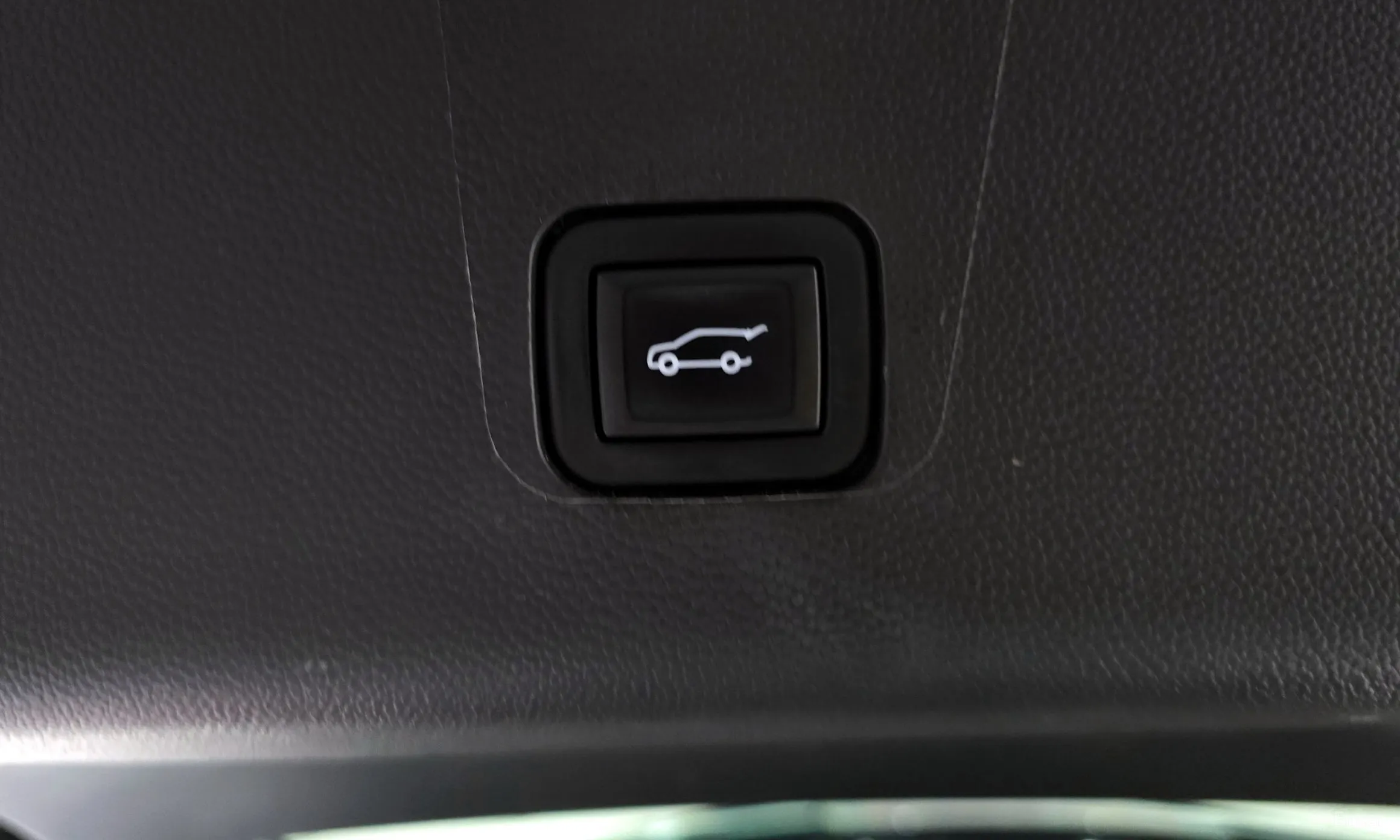 Chevrolet (GM Daewoo) Traverse превью 20
