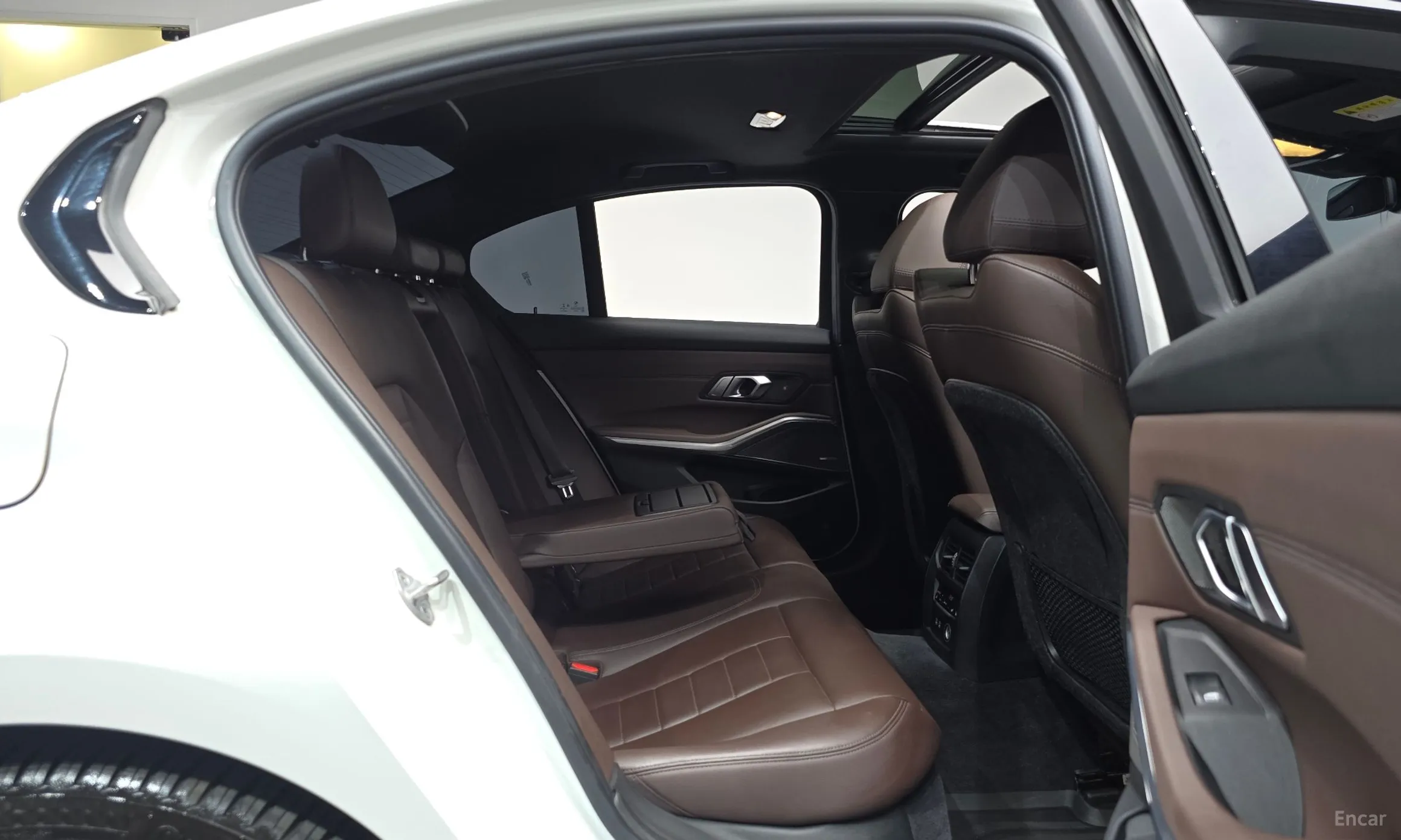 BMW 3 Series (G20) превью 12