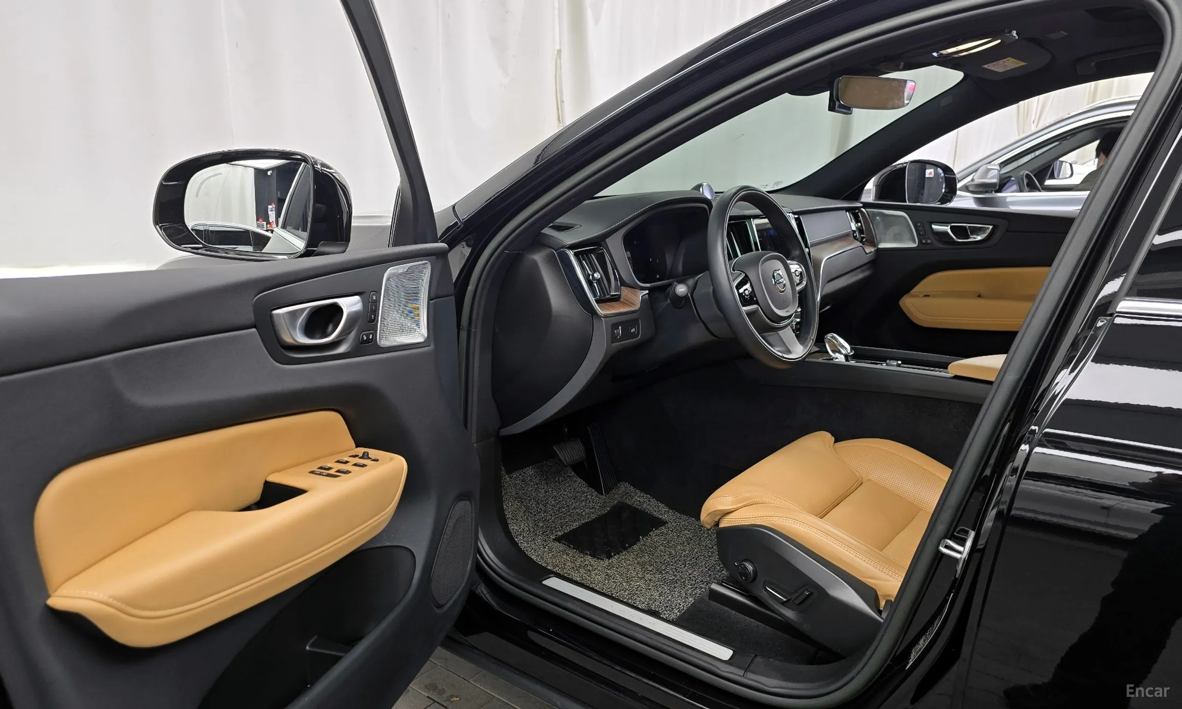 Volvo XC60 Gen 2 превью 10