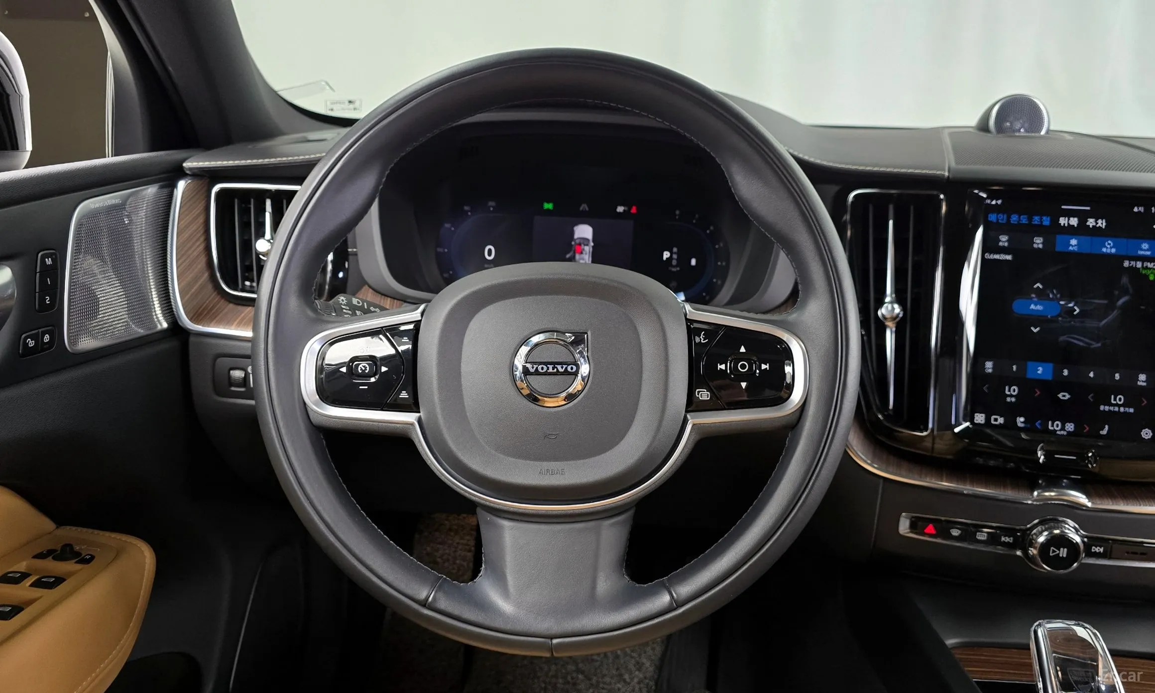 Volvo XC60 Gen 2 превью 13