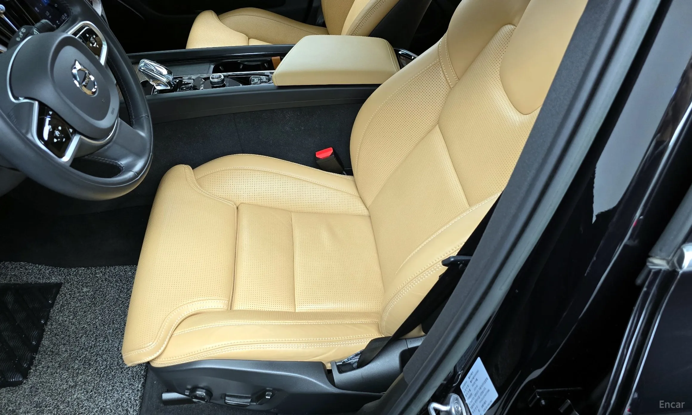 Volvo XC60 Gen 2 превью 19
