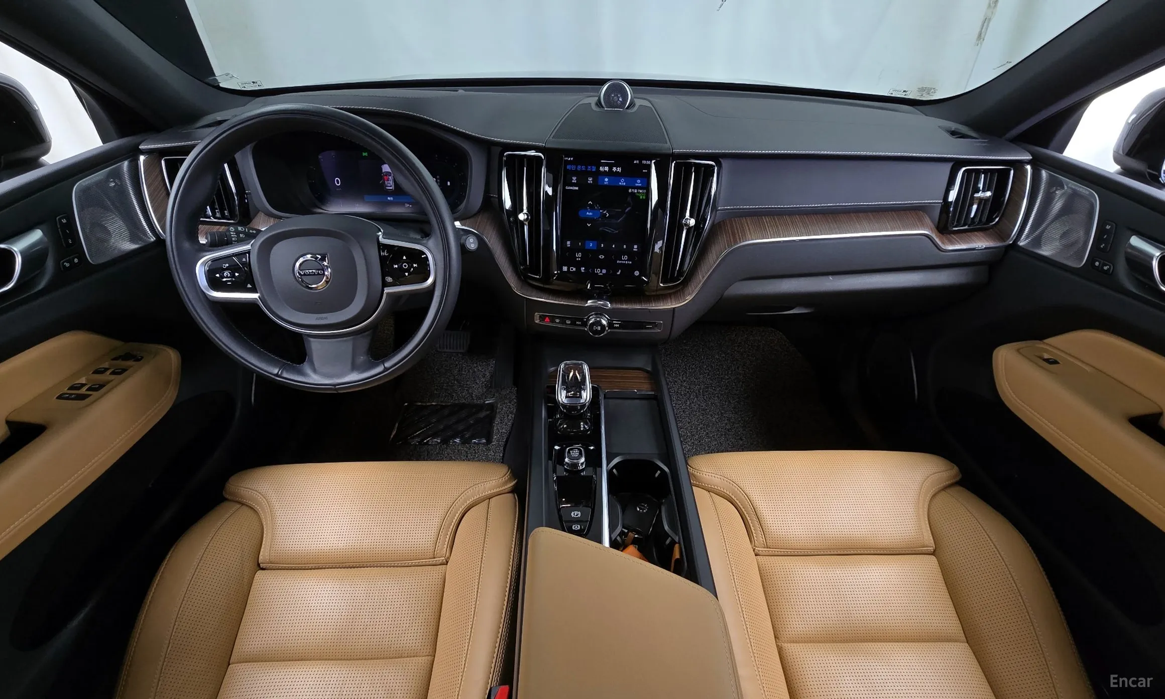 Volvo XC60 Gen 2 превью 7