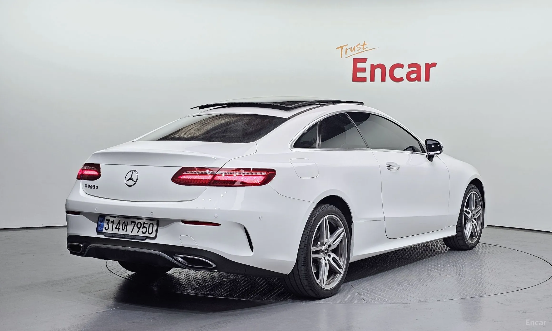Mercedes Benz E-Class W213