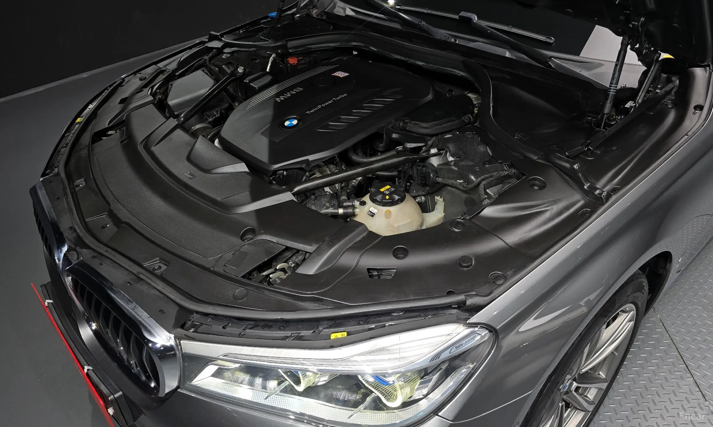 BMW 7 Series (G11) превью 6
