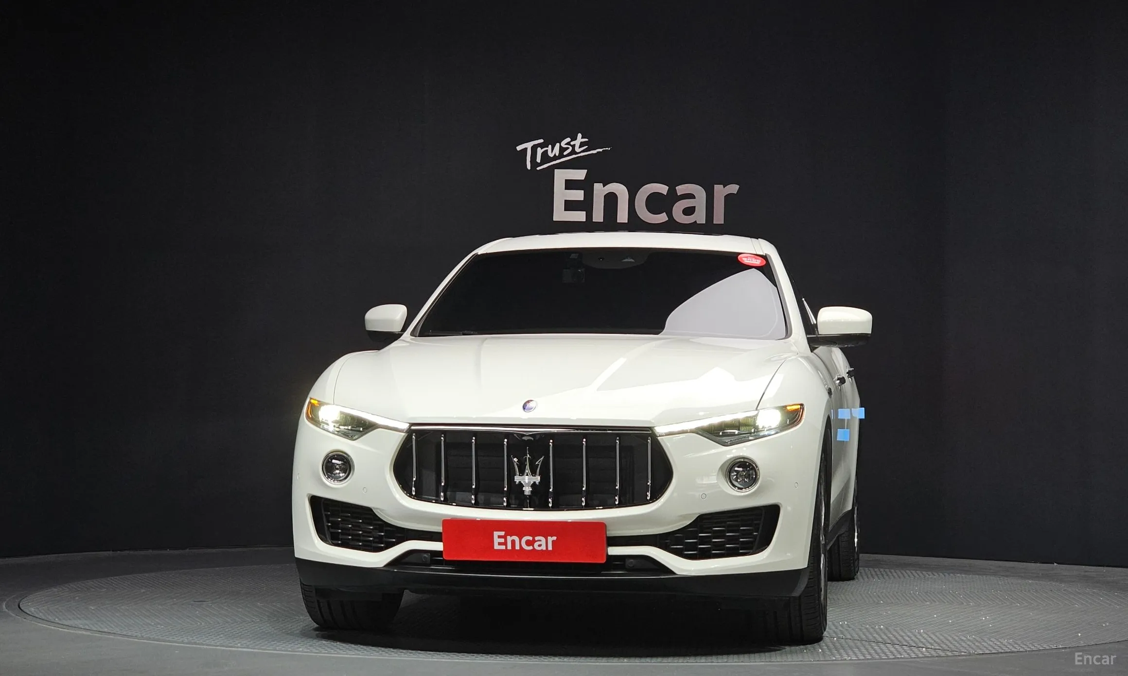 Maserati Levante превью 3