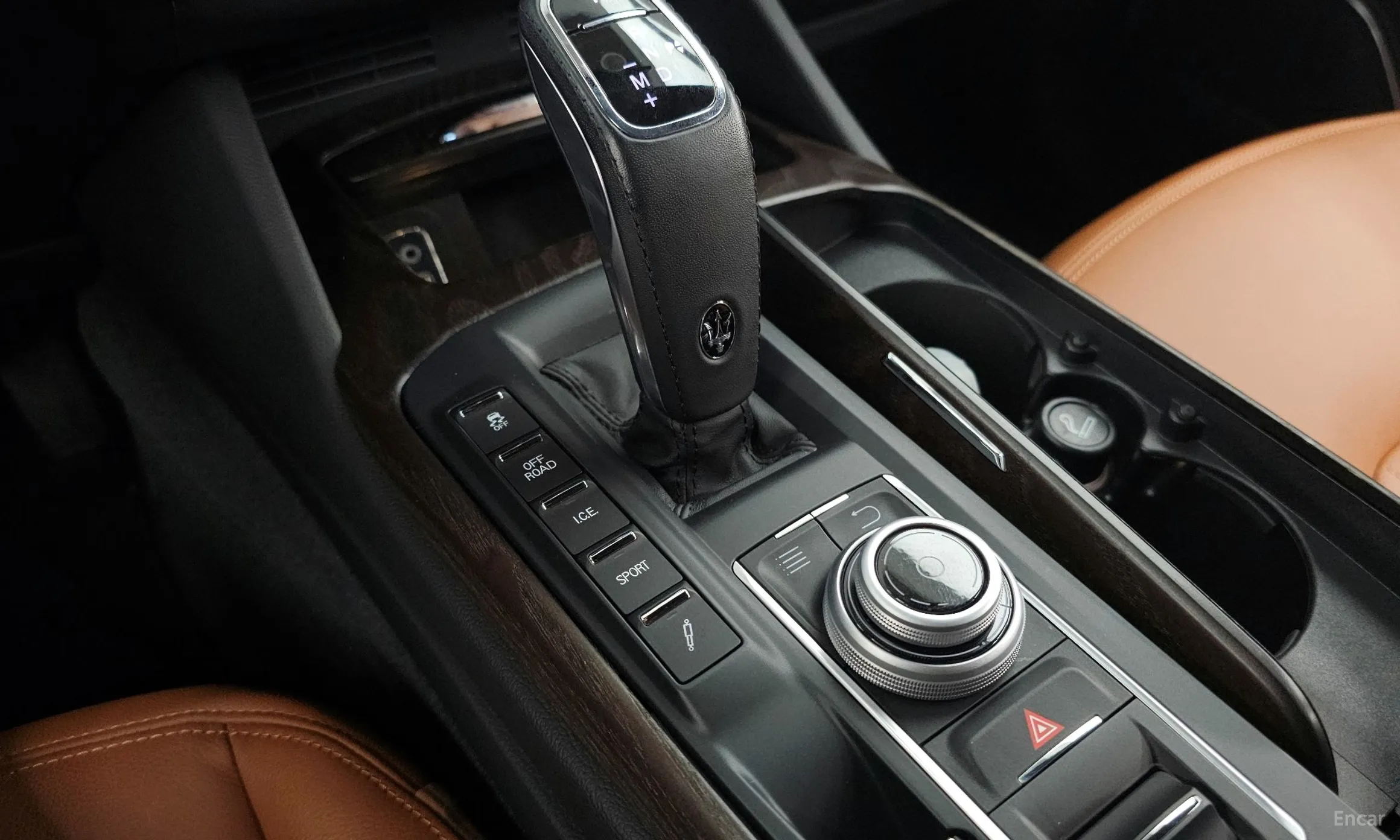 Maserati Levante превью 9