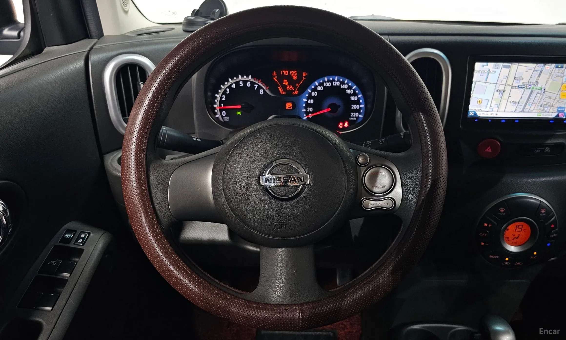 Nissan Cube превью 12