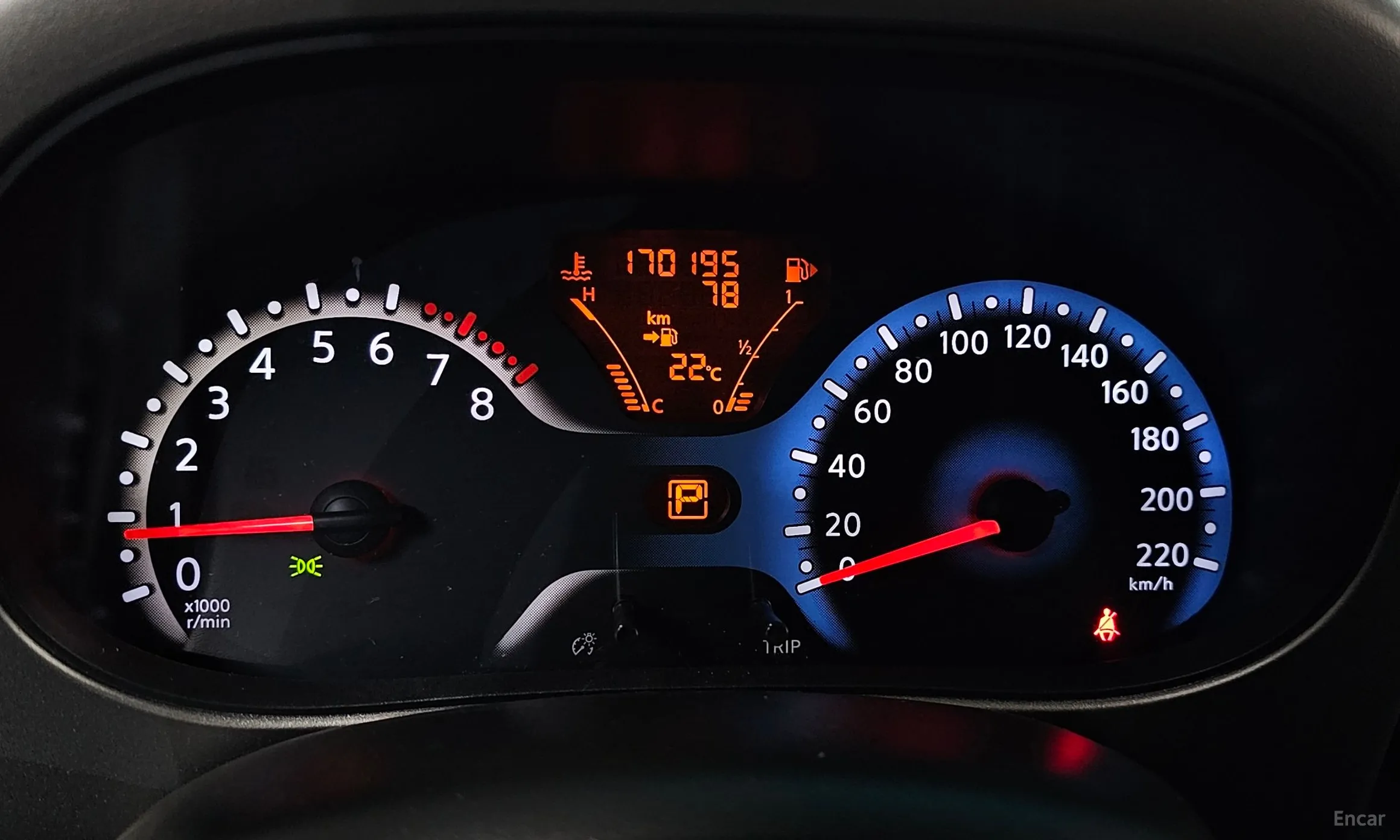 Nissan Cube превью 8