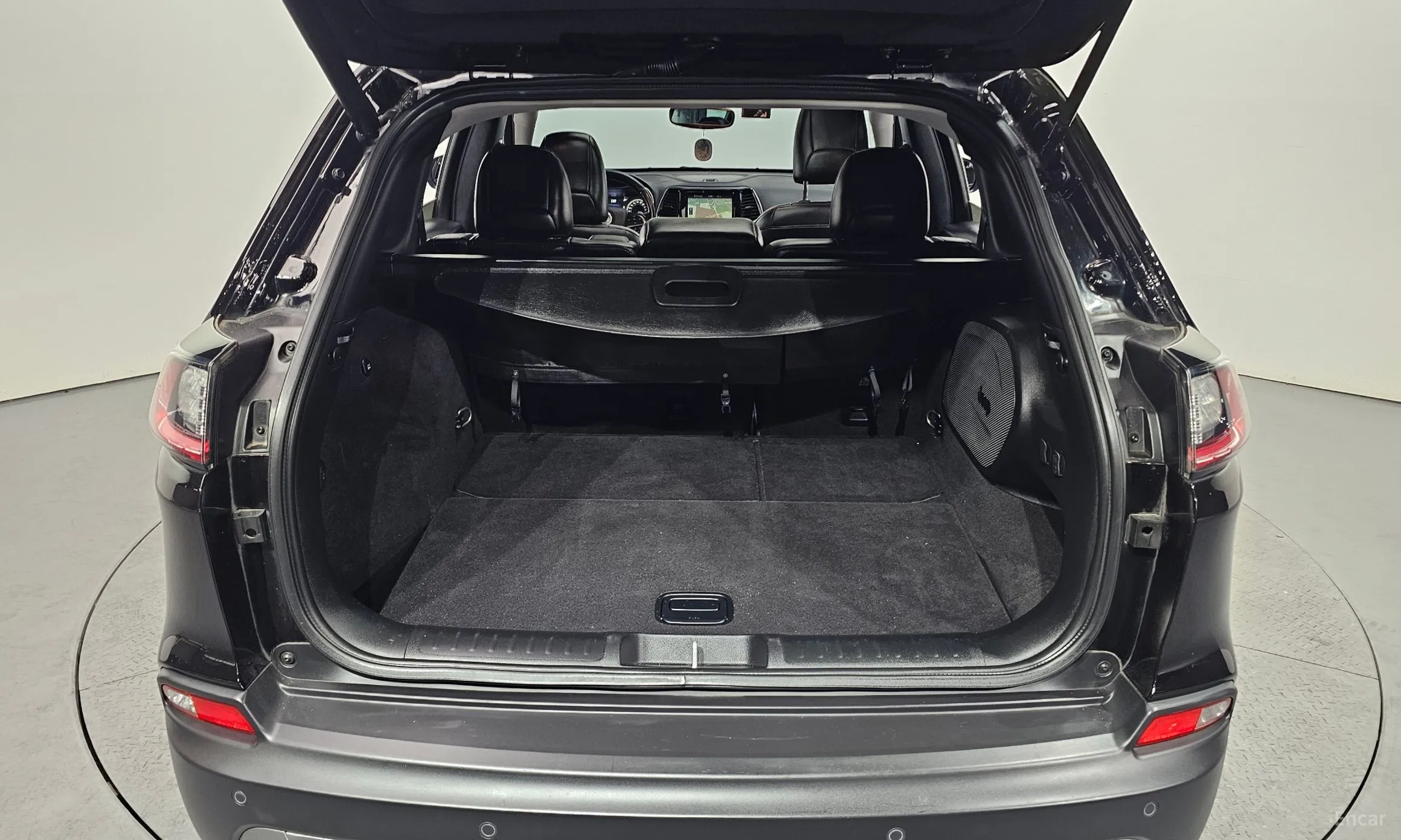 Jeep Cherokee (KL) превью 18