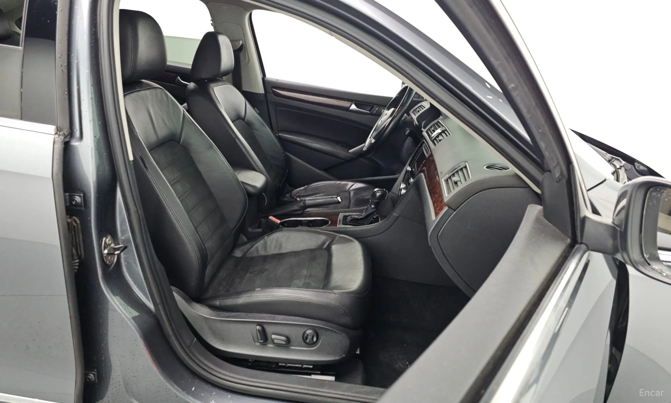 Volkswagen The New Passat превью 11