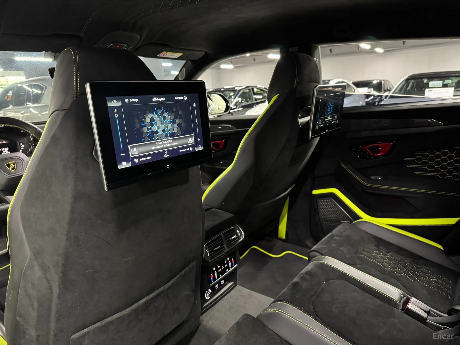 Lamborghini Urus превью 8