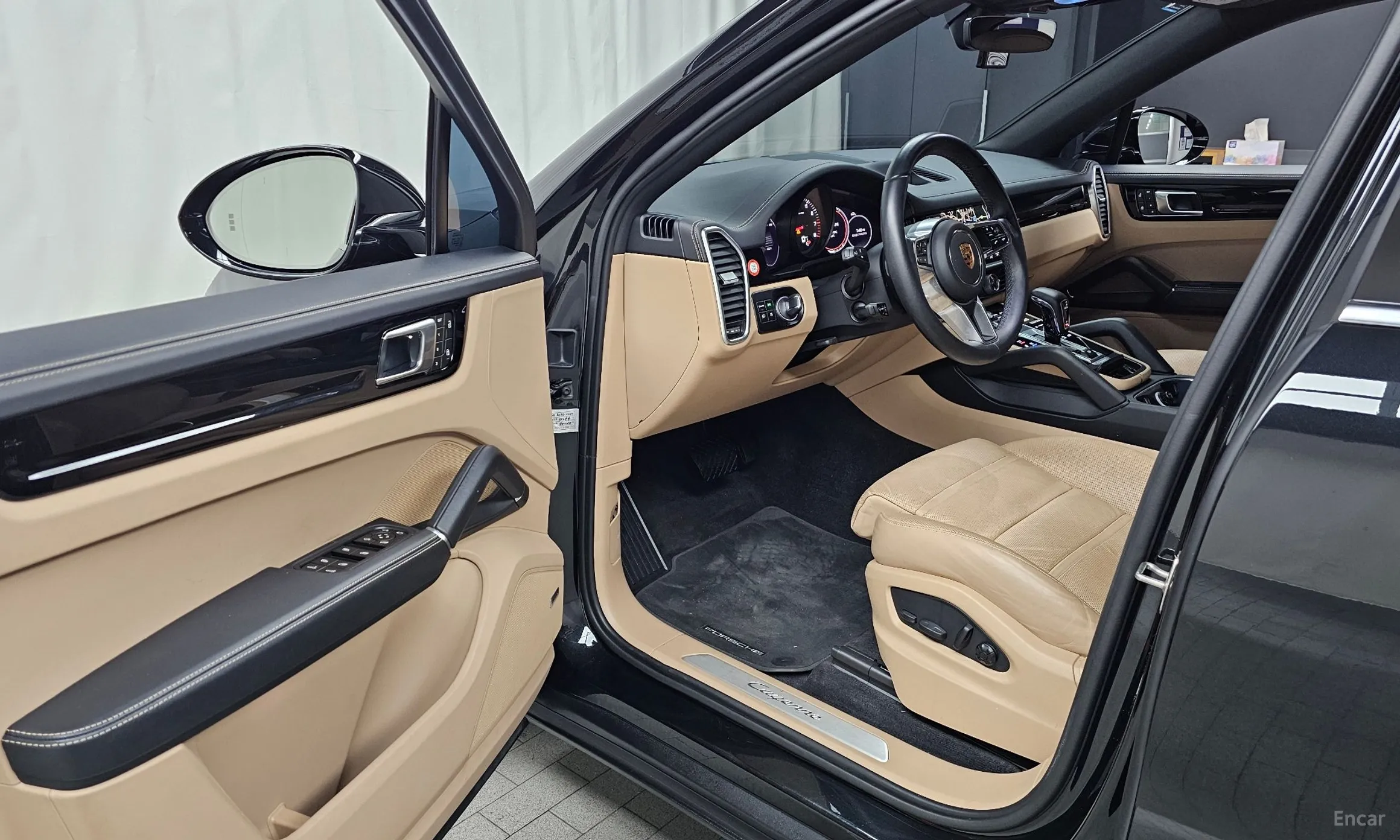 Porsche Cayenne (PO536) превью 10