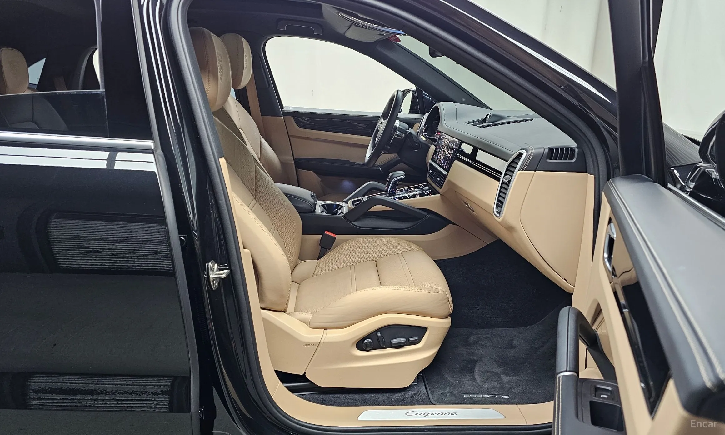 Porsche Cayenne (PO536) превью 11