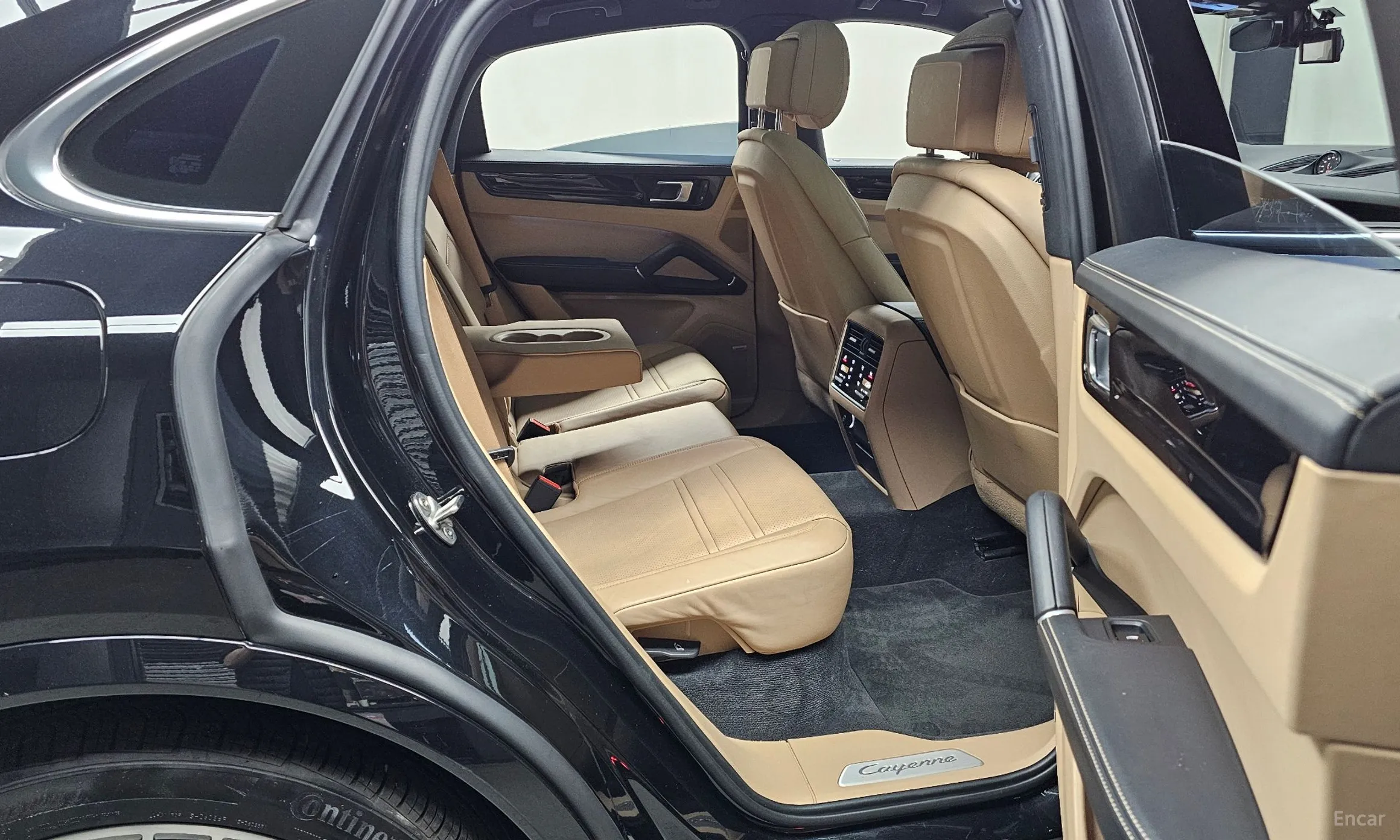 Porsche Cayenne (PO536) превью 12