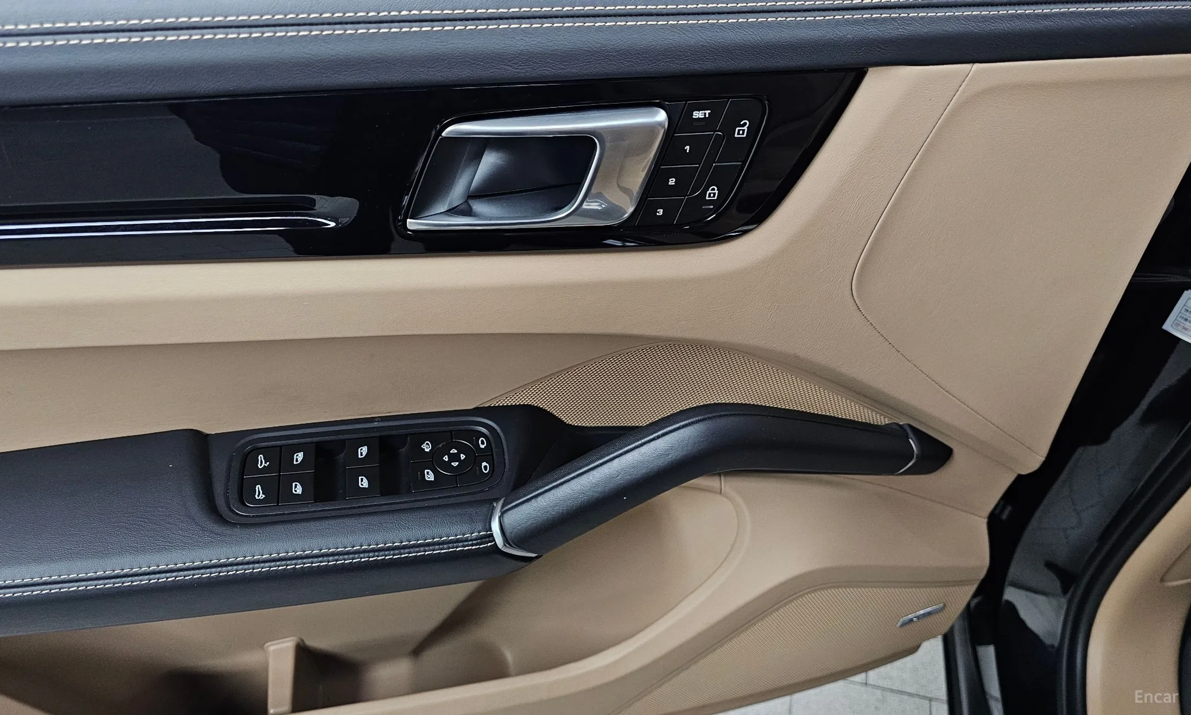 Porsche Cayenne (PO536) превью 14