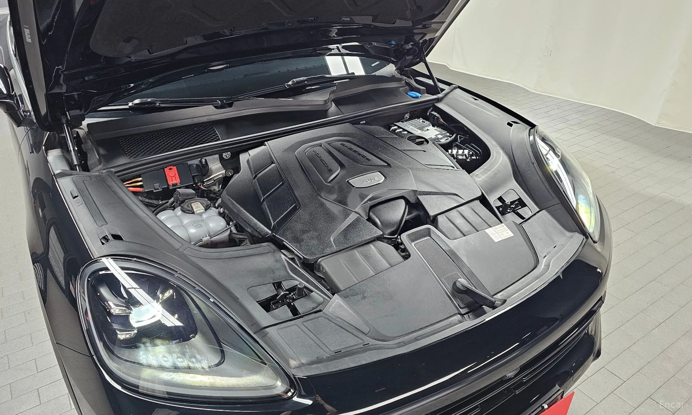 Porsche Cayenne (PO536) превью 6