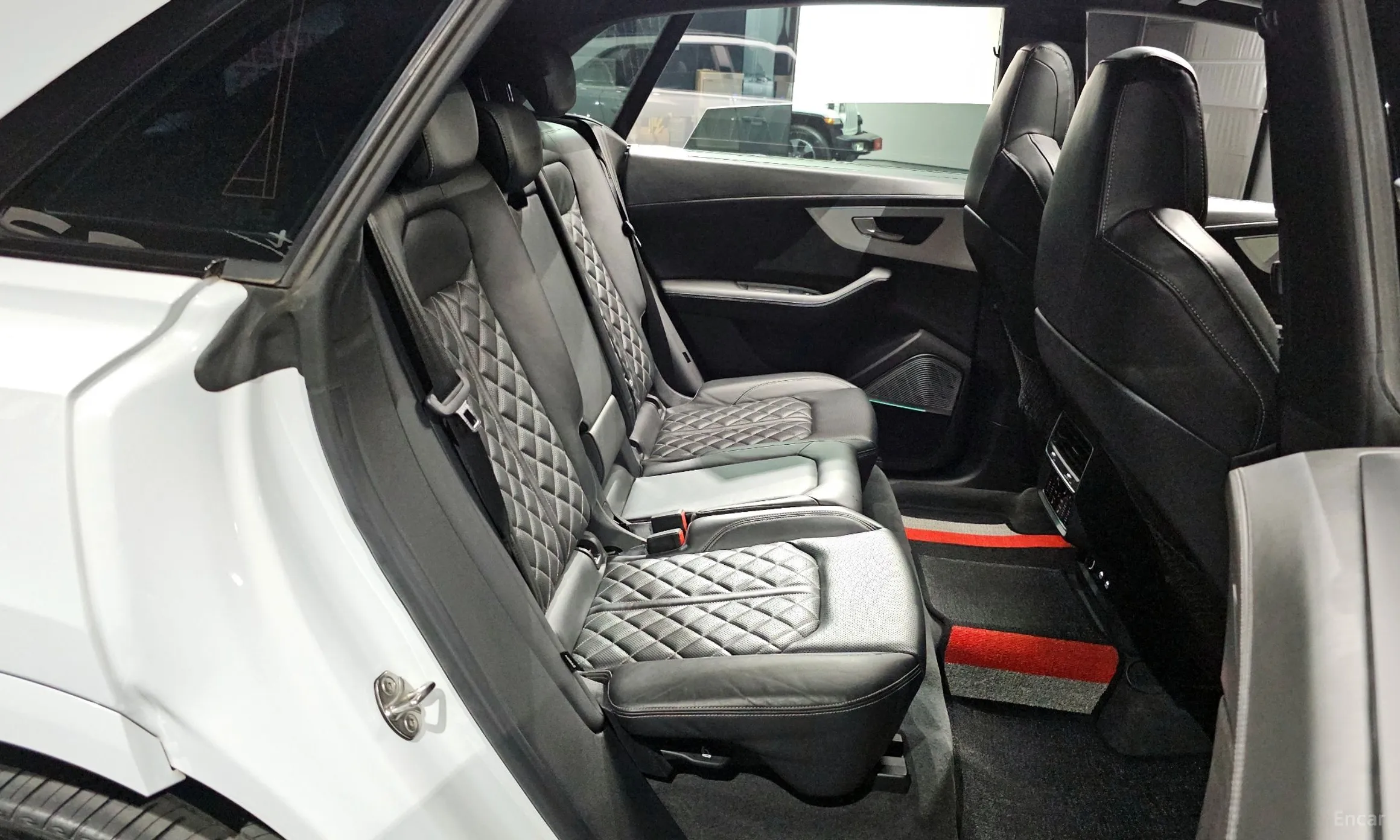 Audi Q8 (4M) превью 11