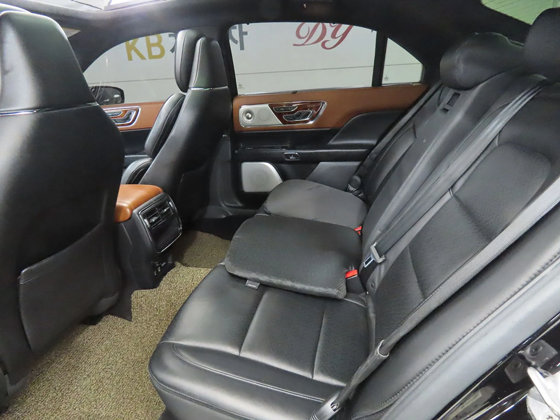 Lincoln Continental Gen 10 превью 7