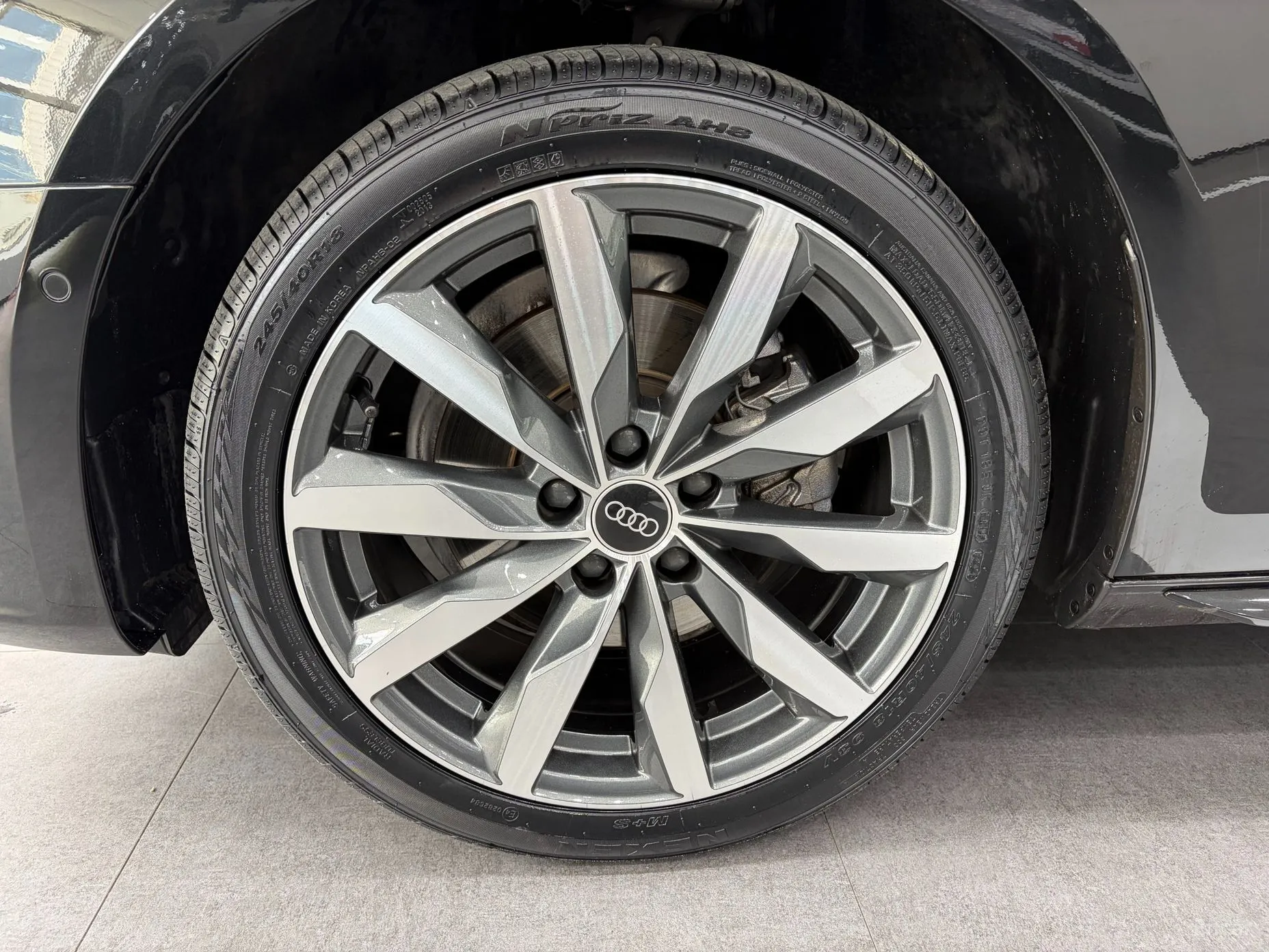 Audi A4 (B9) превью 5