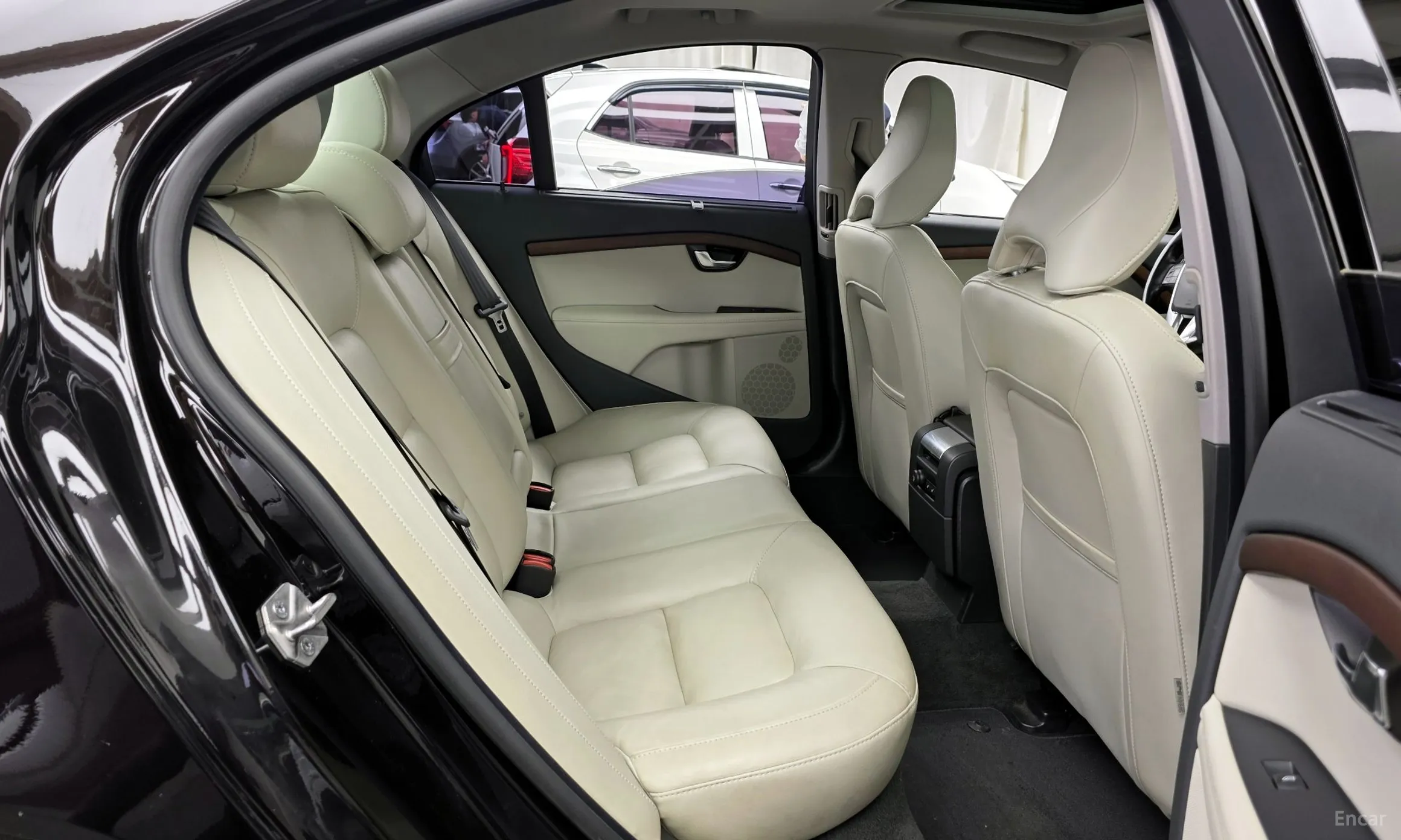 Volvo S80 превью 12