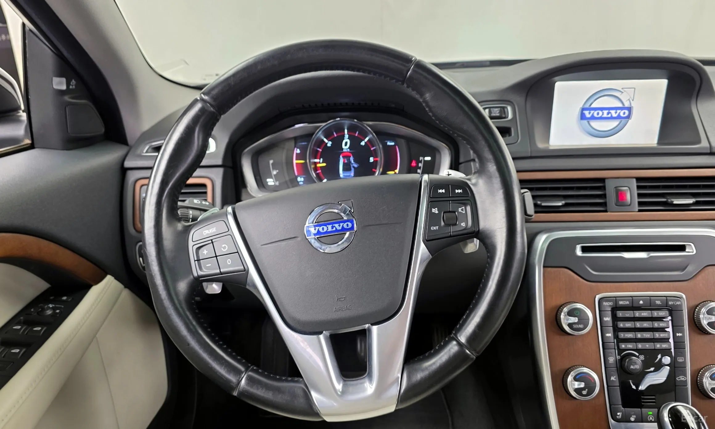 Volvo S80 превью 13