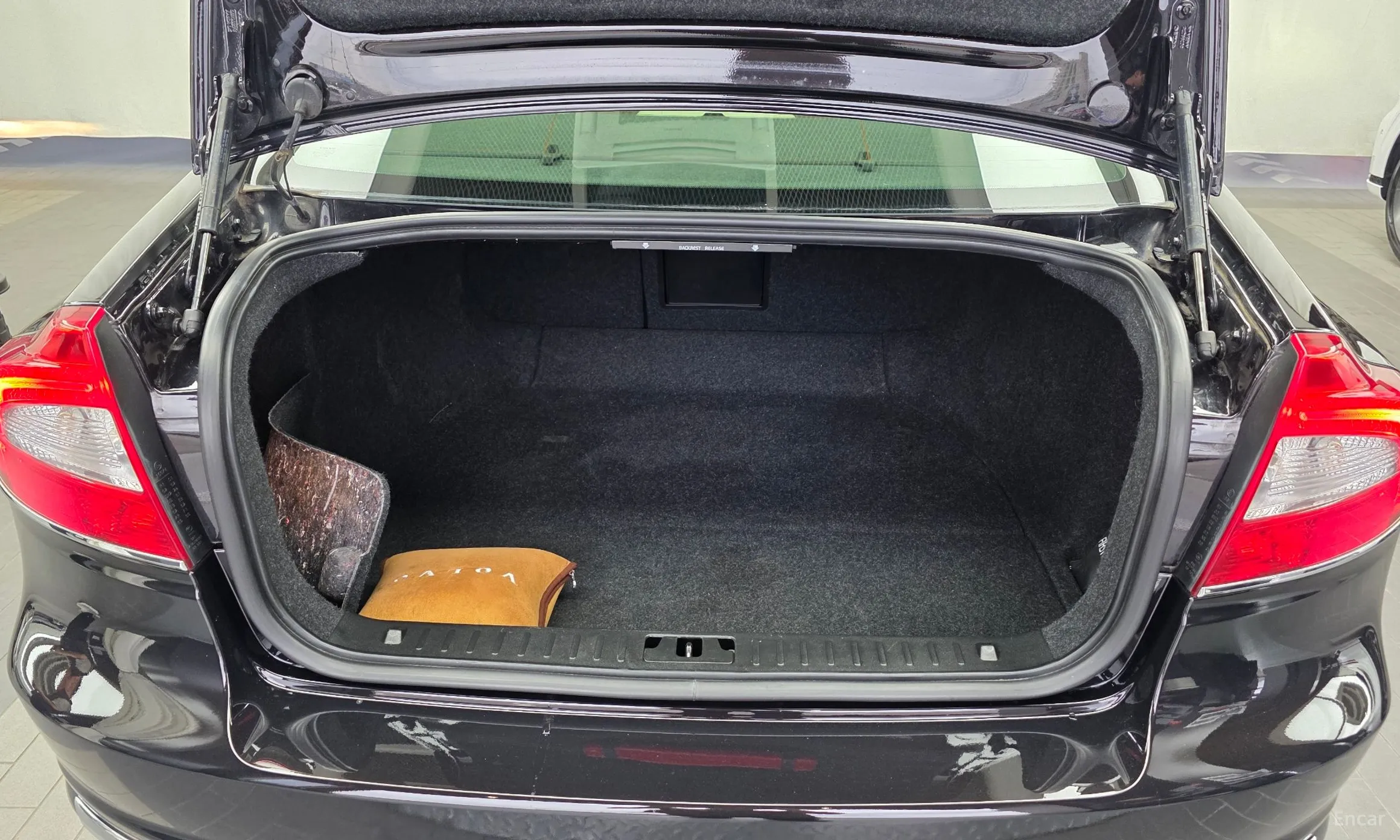 Volvo S80 превью 20