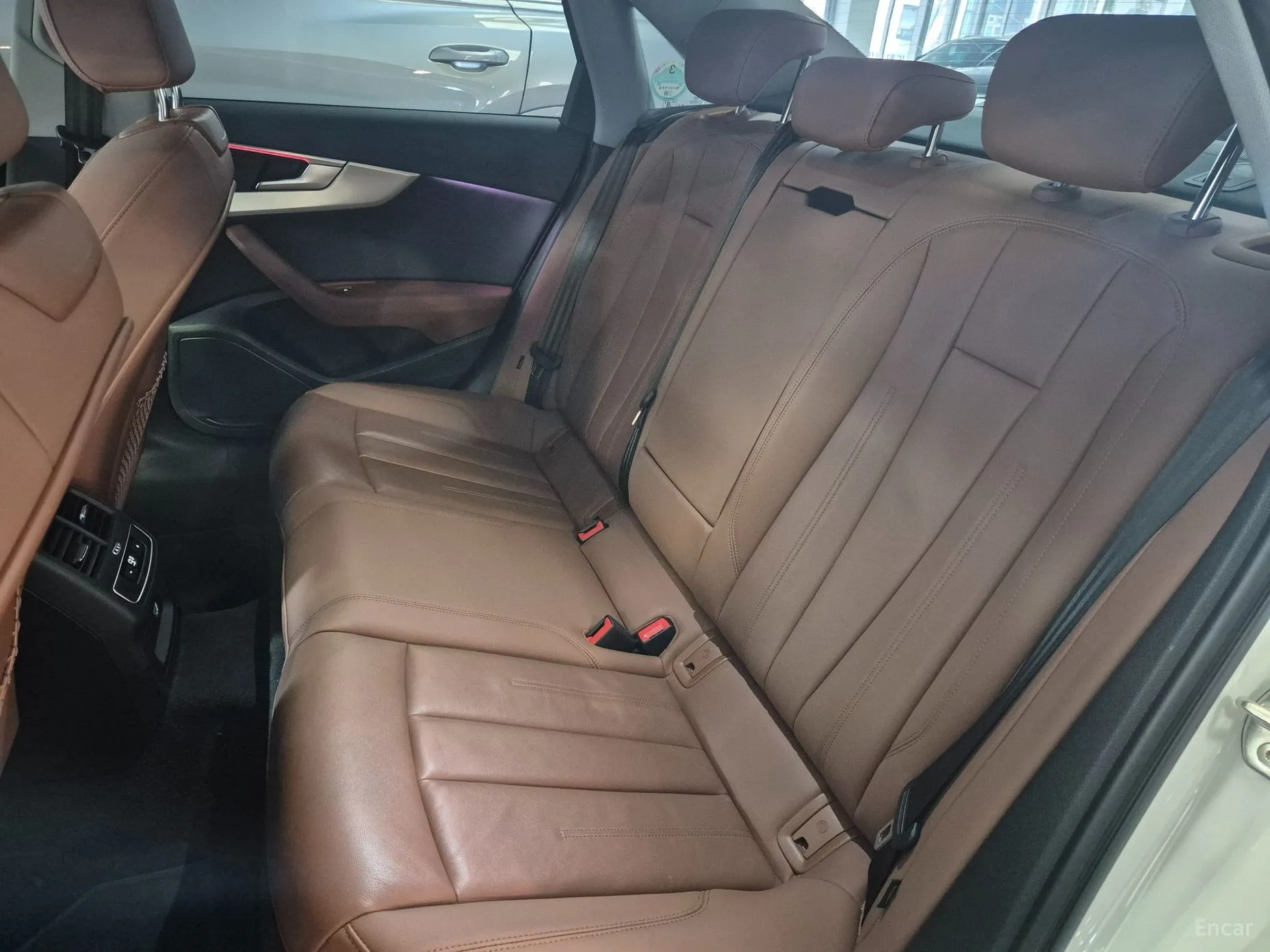 Audi A4 (B9) превью 10