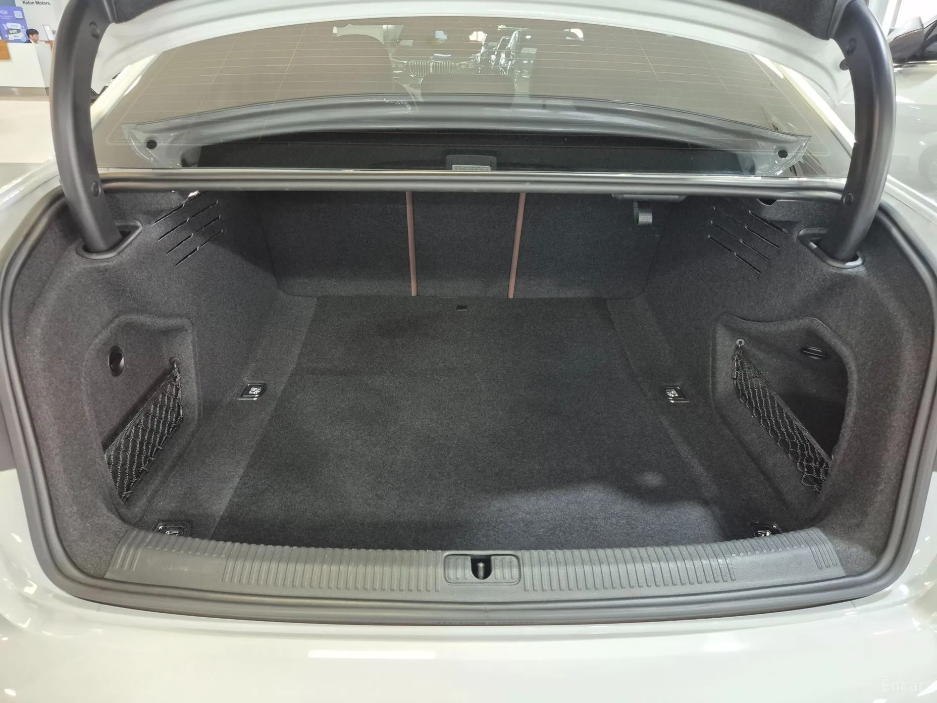Audi A4 (B9) превью 13