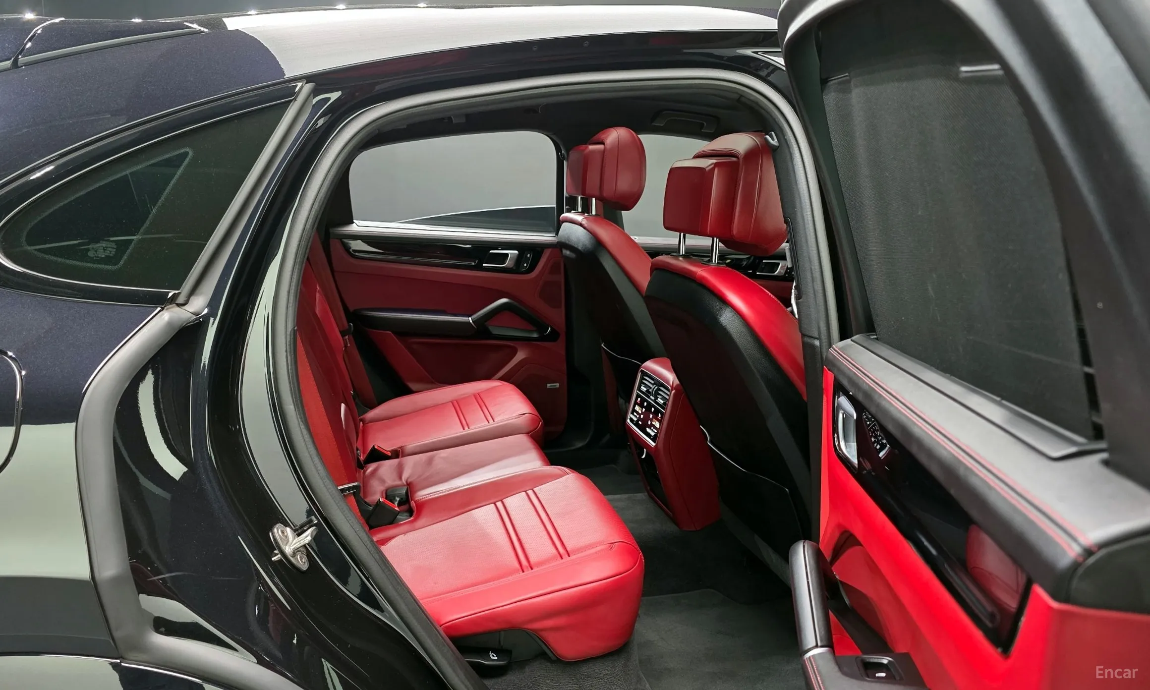 Porsche Cayenne (PO536) превью 11