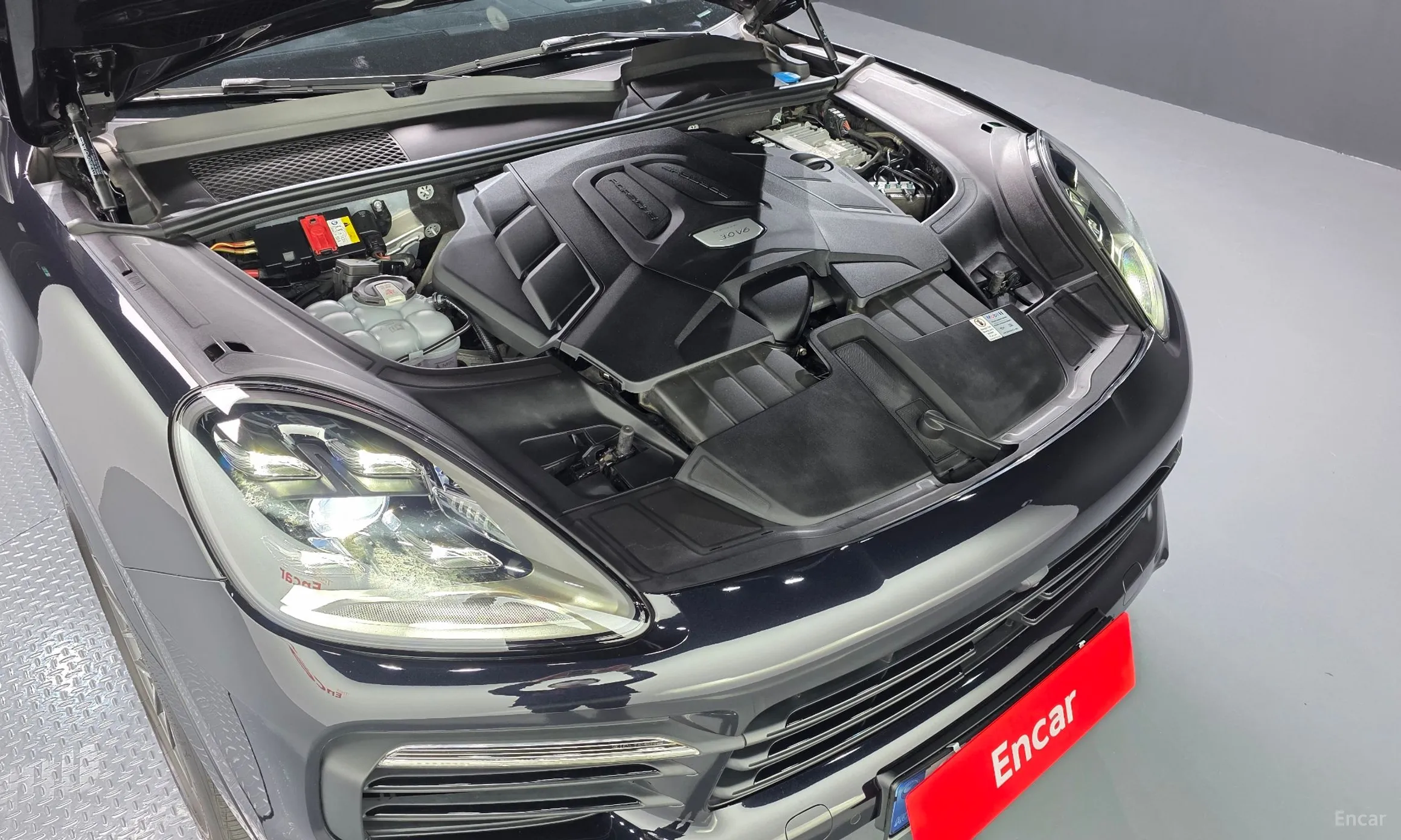 Porsche Cayenne (PO536) превью 6