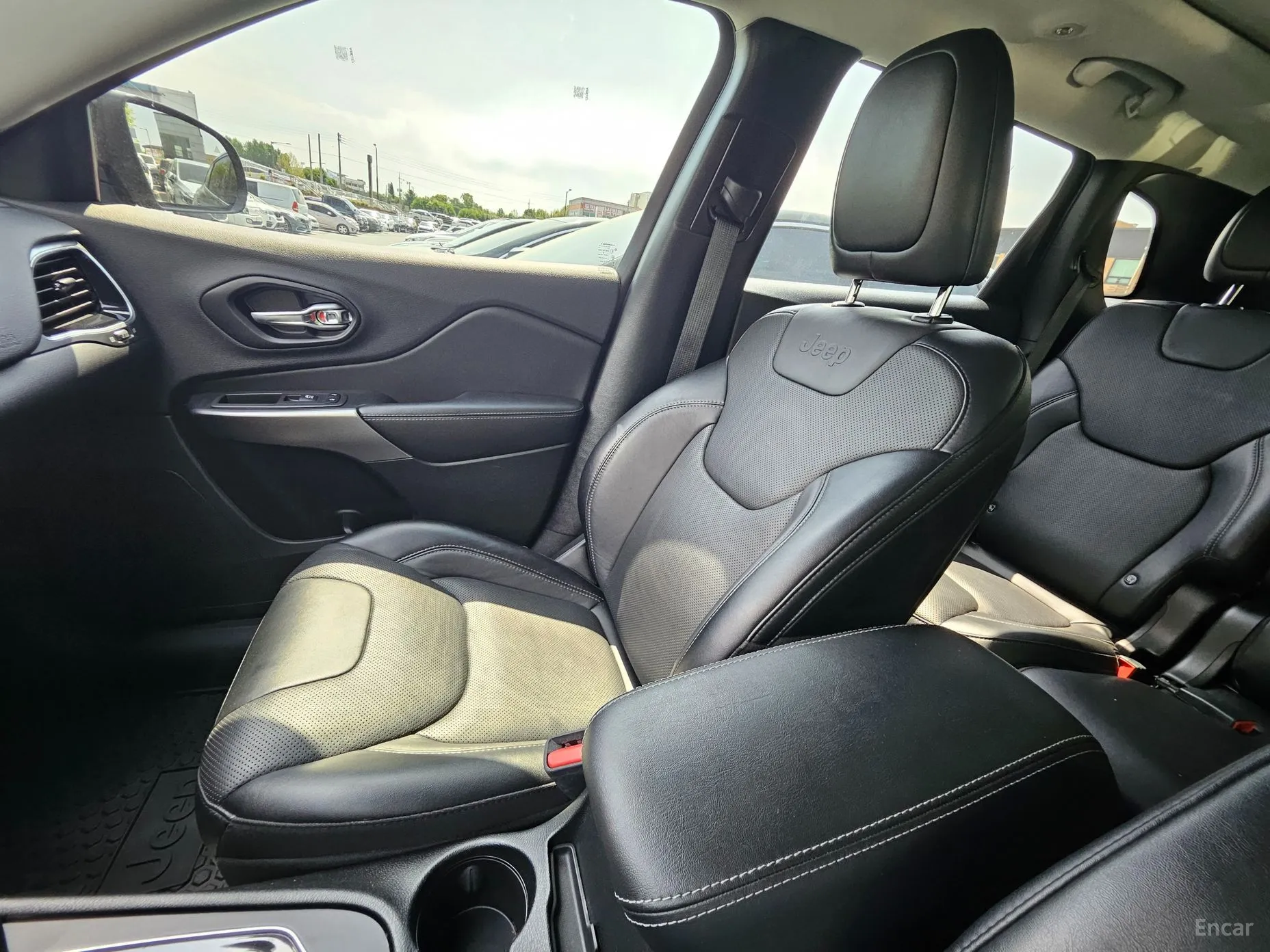 Jeep Cherokee (KL) превью 17