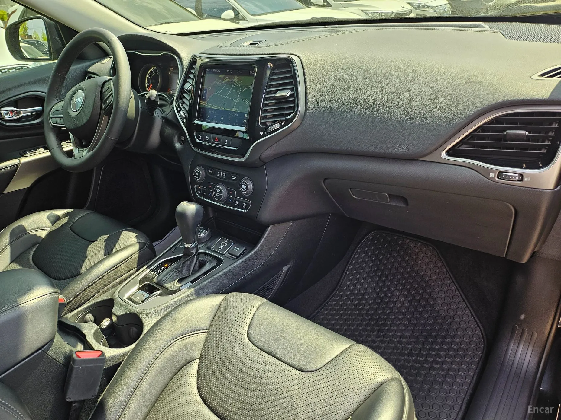 Jeep Cherokee (KL) превью 19