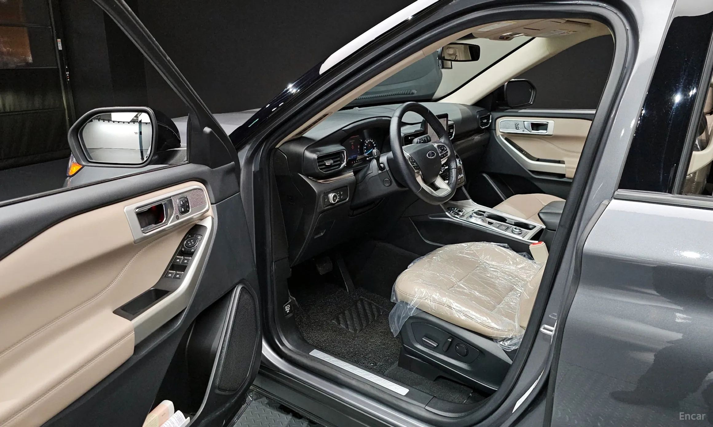 Ford Explorer 6th Generation превью 10