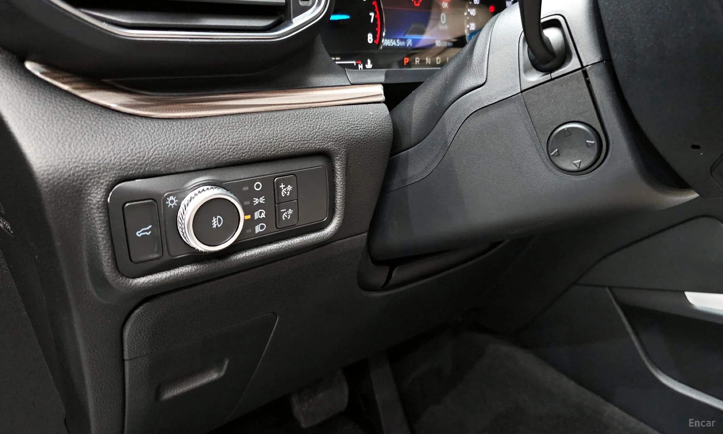Ford Explorer 6th Generation превью 18