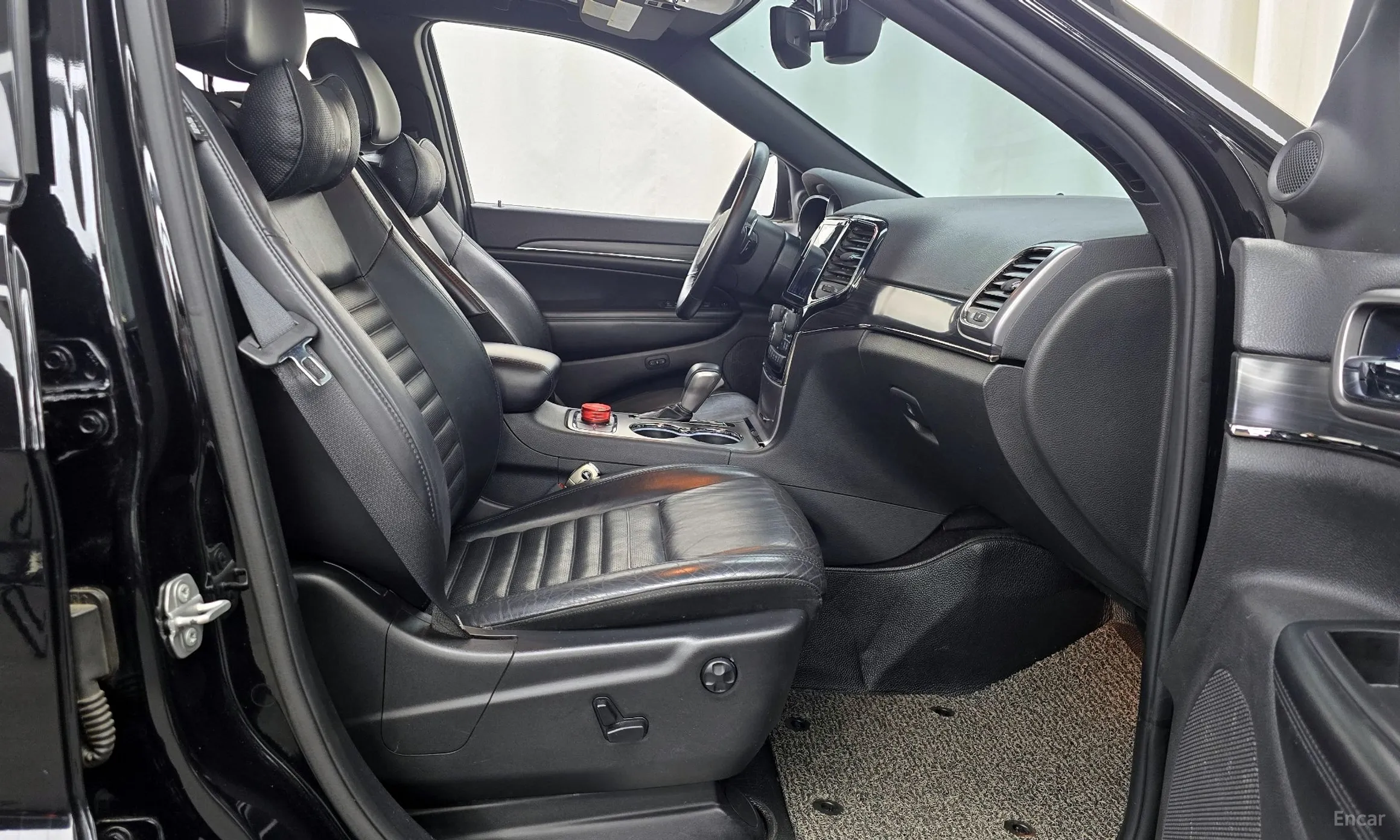 Jeep Grand Cherokee превью 11