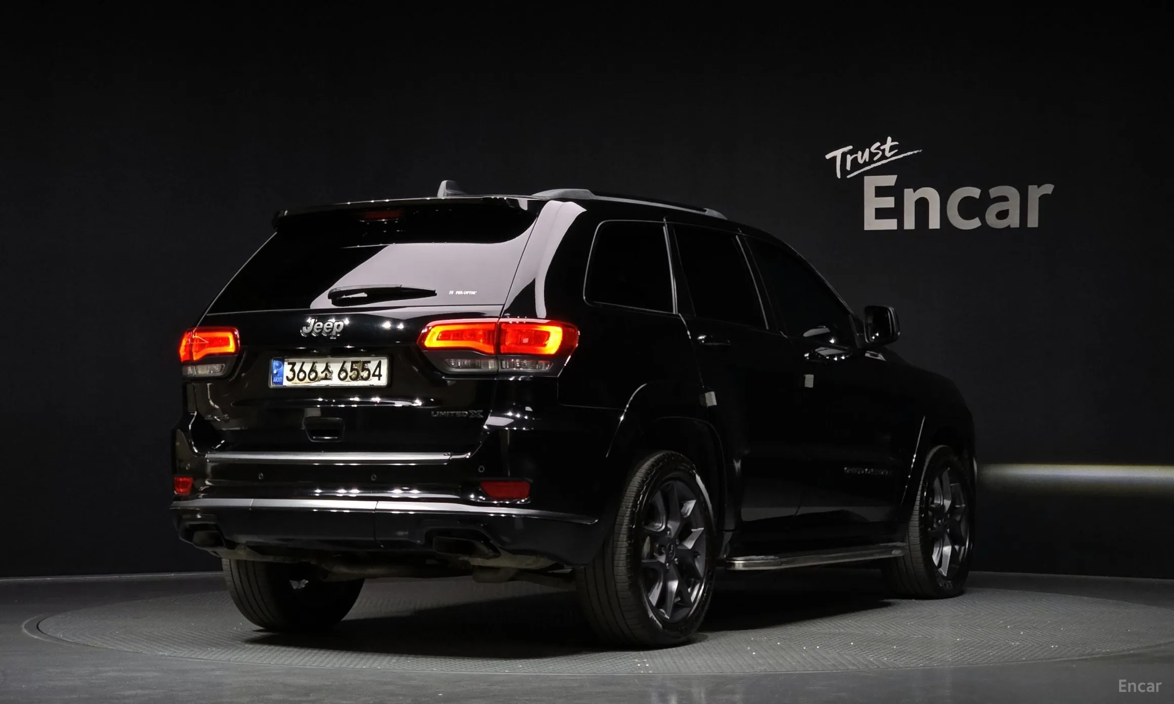 Jeep Grand Cherokee превью 2