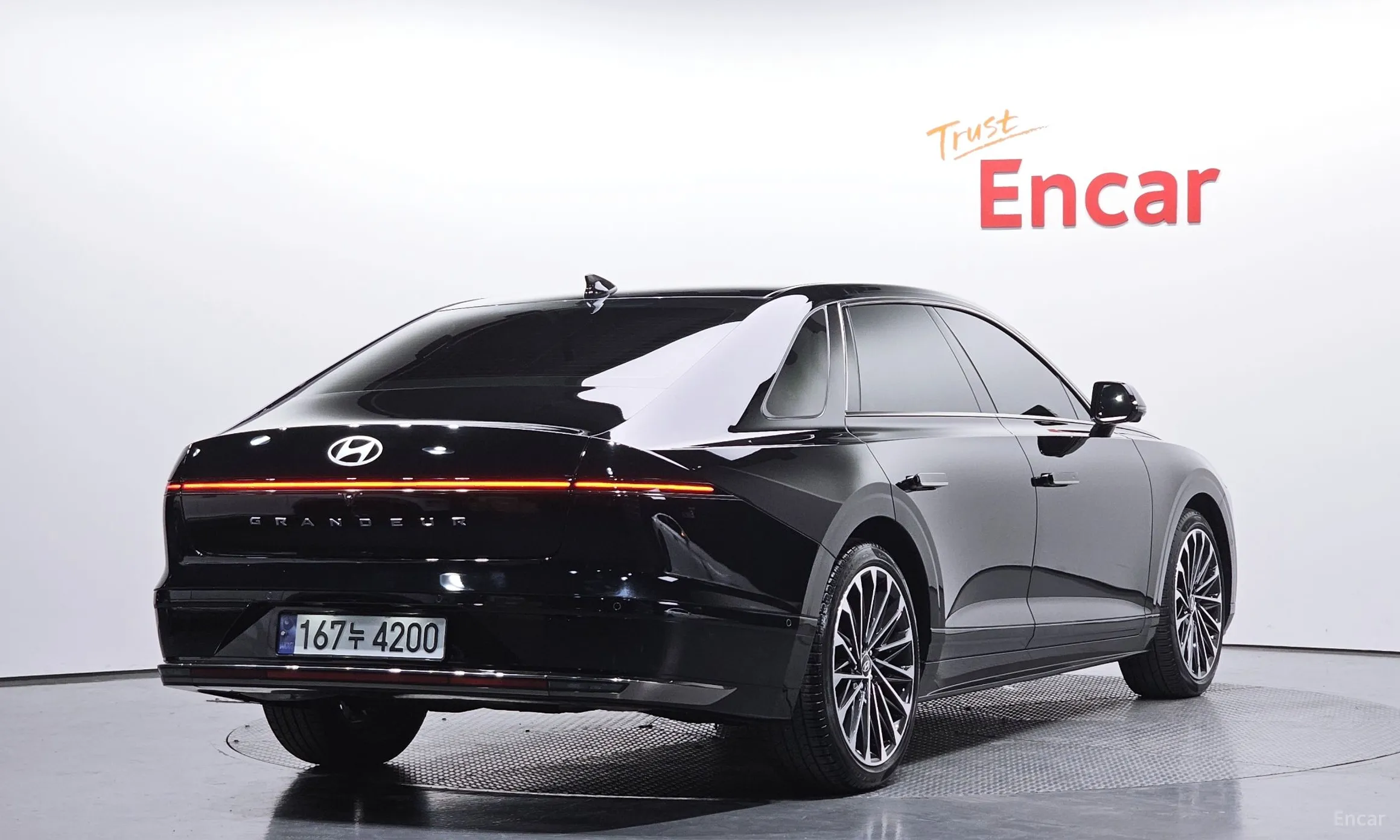 Hyundai Grandeur (GN7)