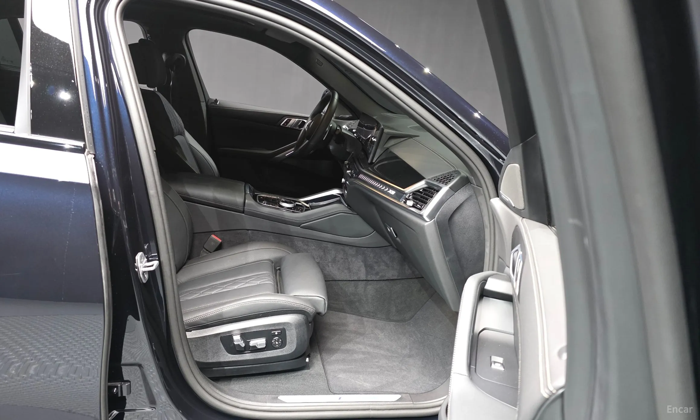 BMW X6 (G06) превью 11