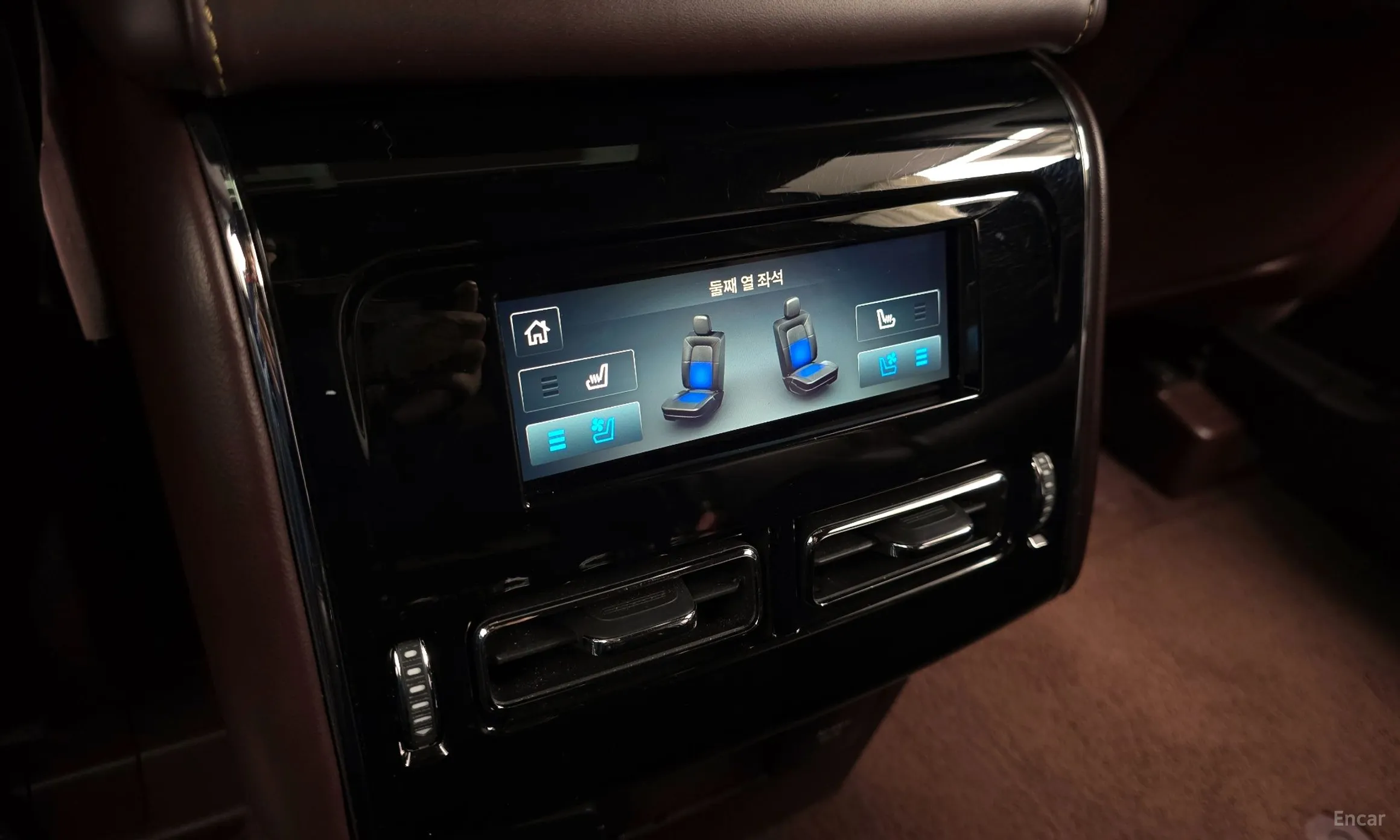 Lincoln Aviator 2nd Generation превью 18