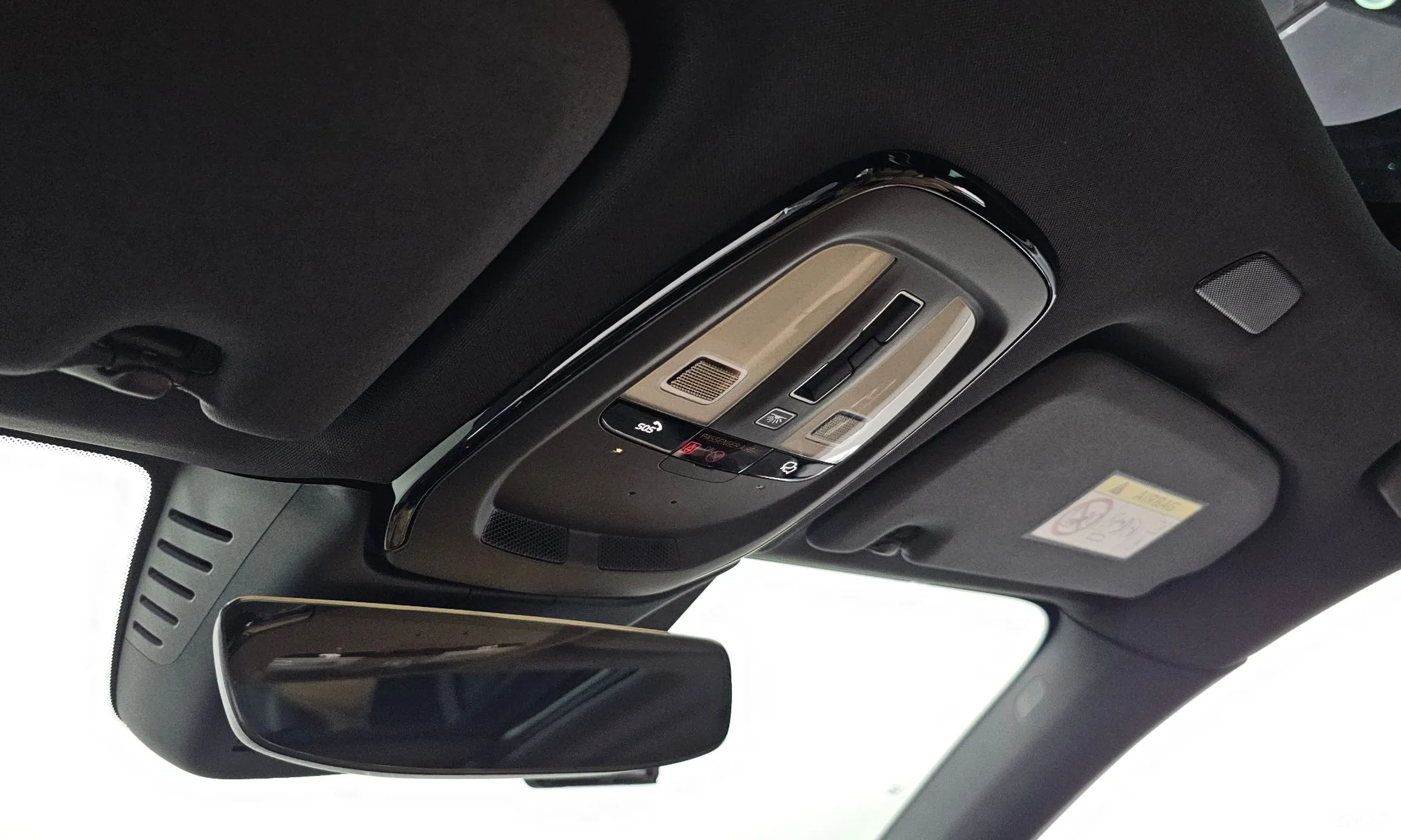 Volvo XC60 Gen 2 превью 20