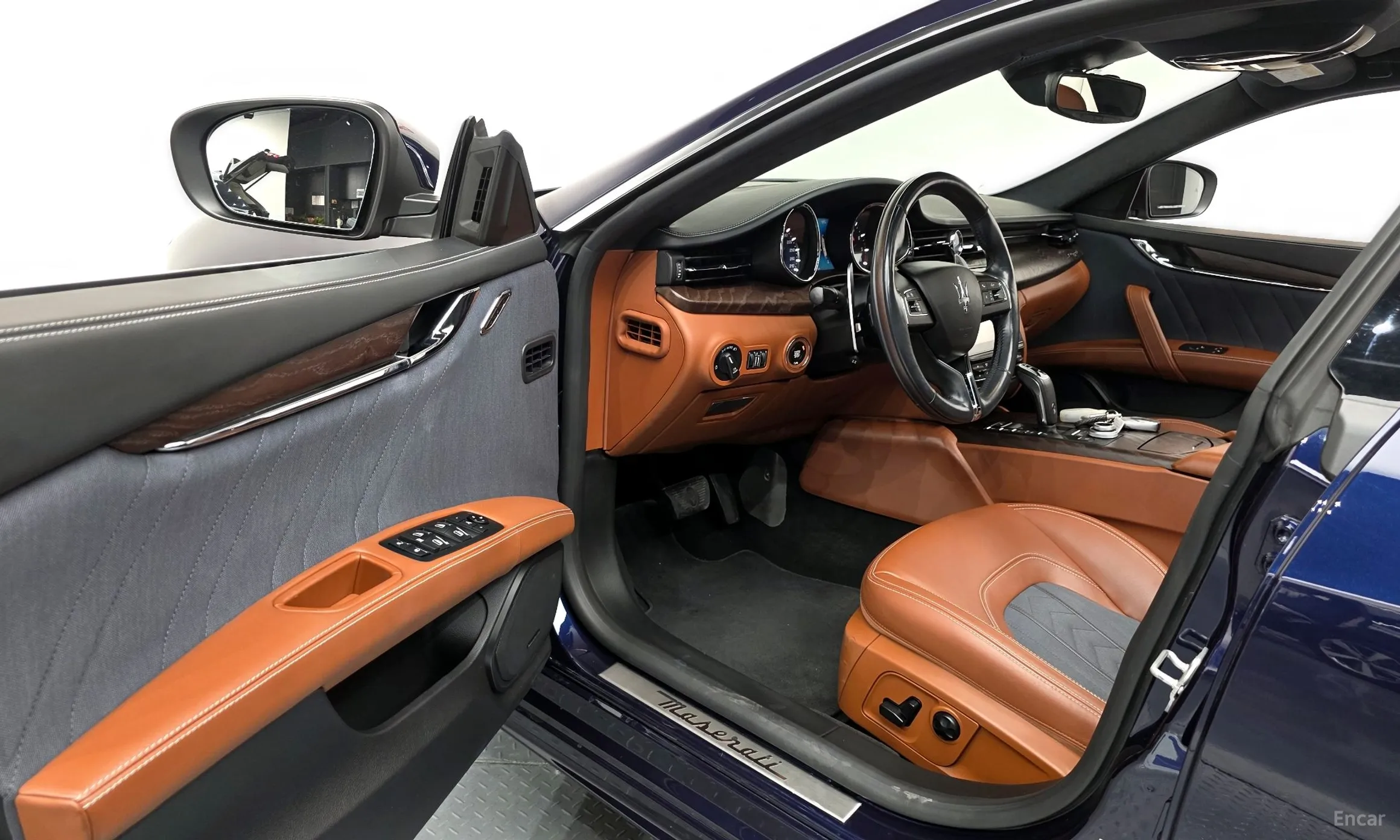 Maserati Quattroporte превью 10