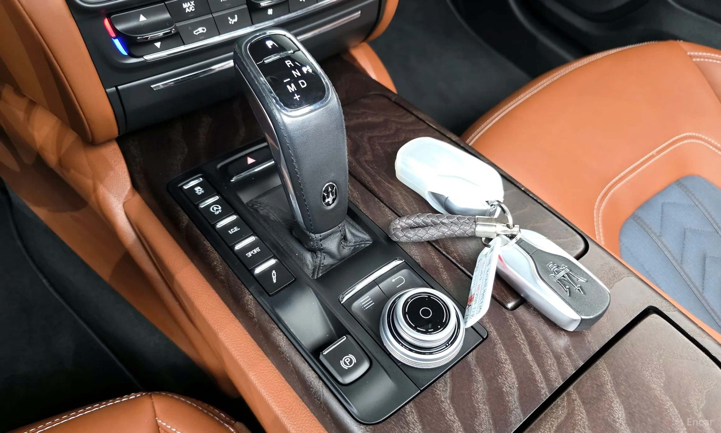 Maserati Quattroporte превью 9