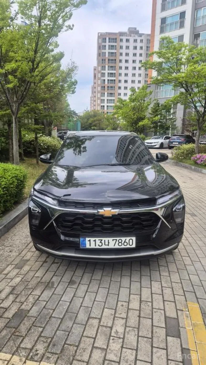 Trax Crossover