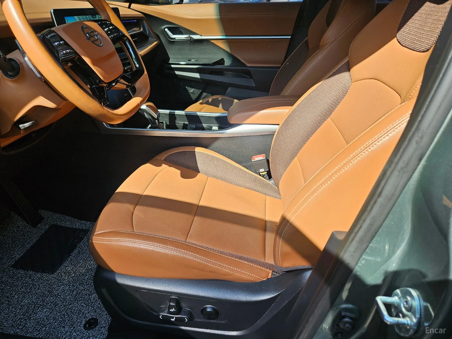 KG Mobility (SsangYong) Torres превью 6
