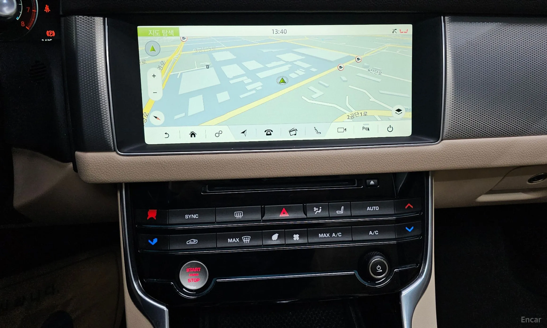 Jaguar XF (x260) превью 15