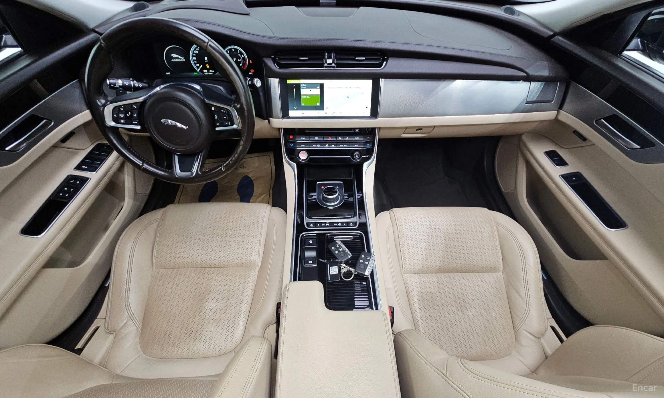 Jaguar XF (x260) превью 7
