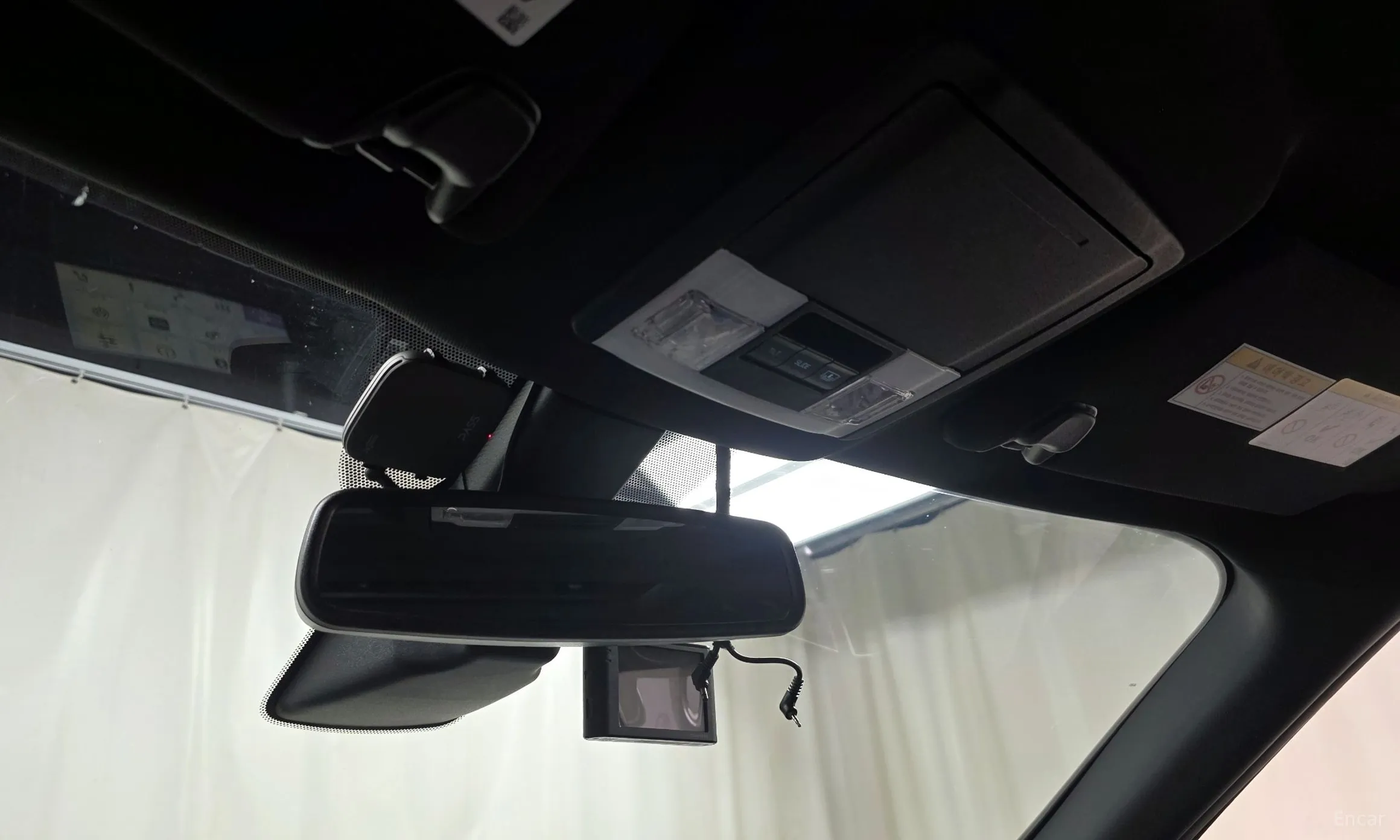 Ford Explorer превью 19