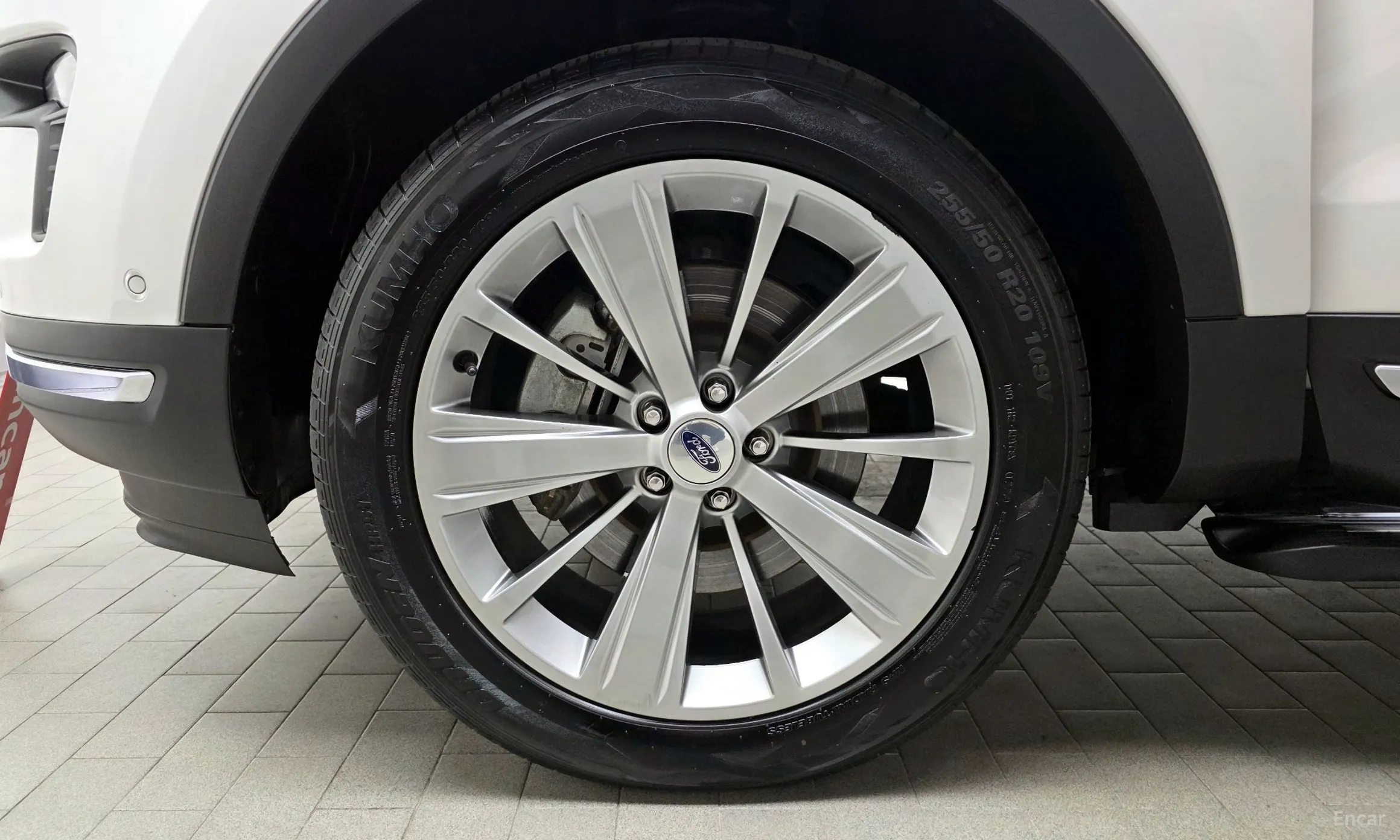 Ford Explorer превью 5