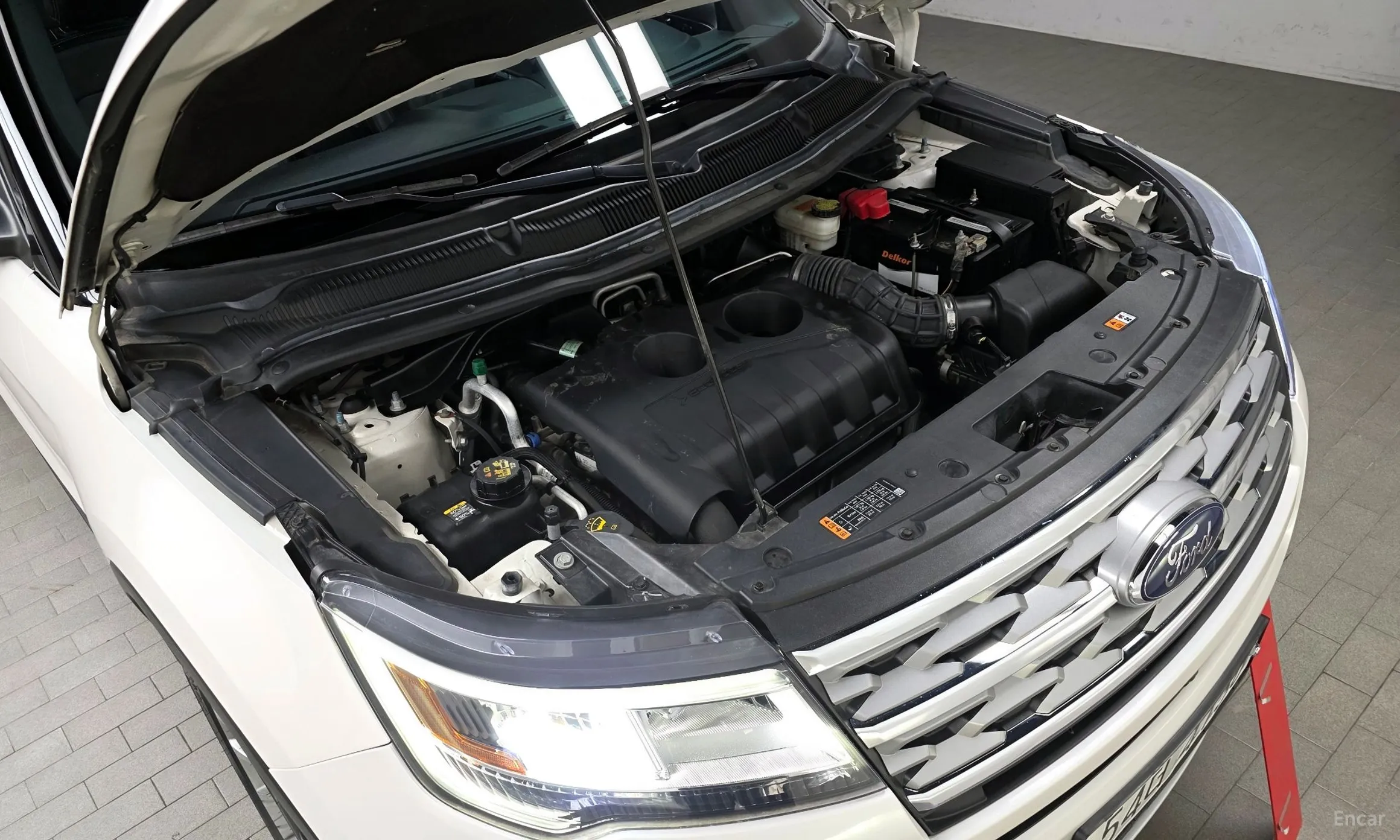 Ford Explorer превью 6