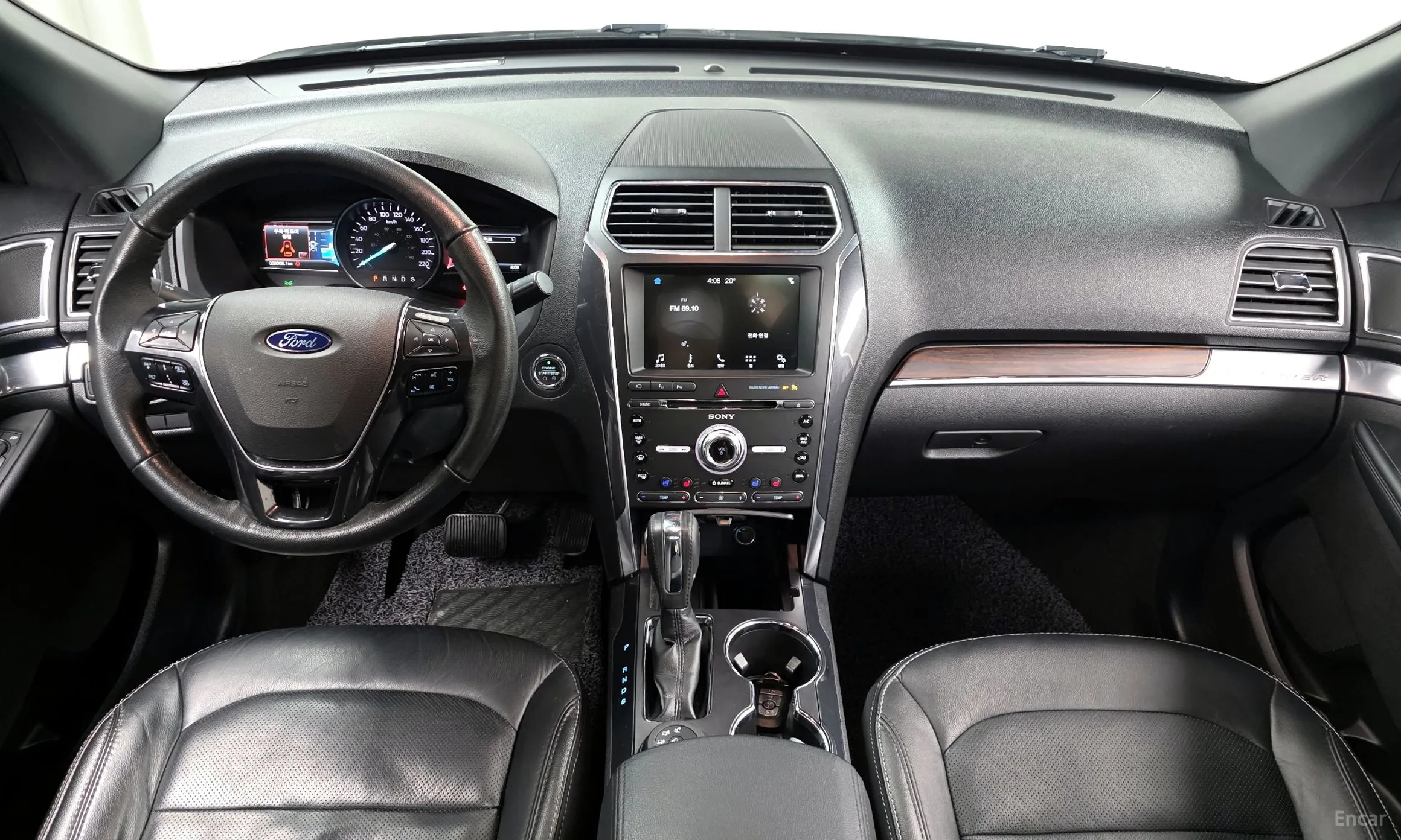Ford Explorer превью 7